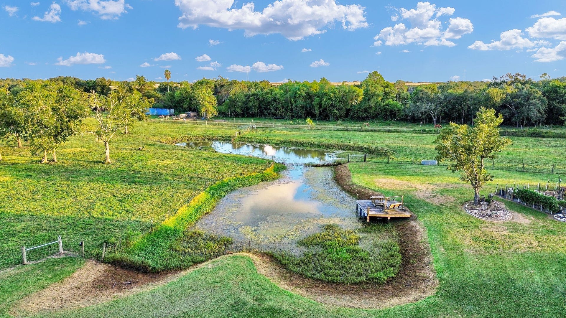 817 County Road 432, Brazoria, TX 77422 817 County Road 432, Brazoria, TX 77422