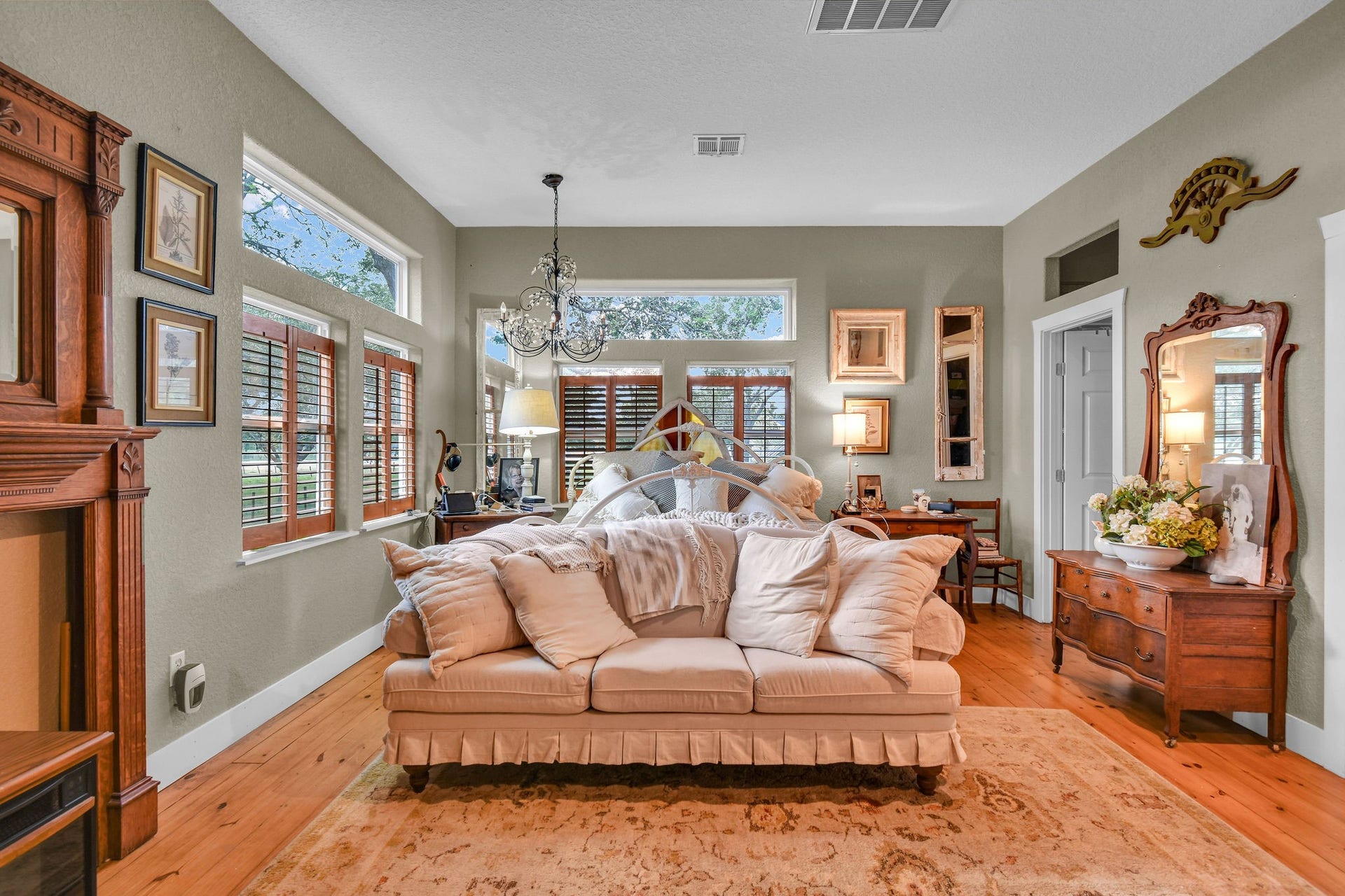 817 County Road 432, Brazoria, TX 77422 817 County Road 432, Brazoria, TX 77422