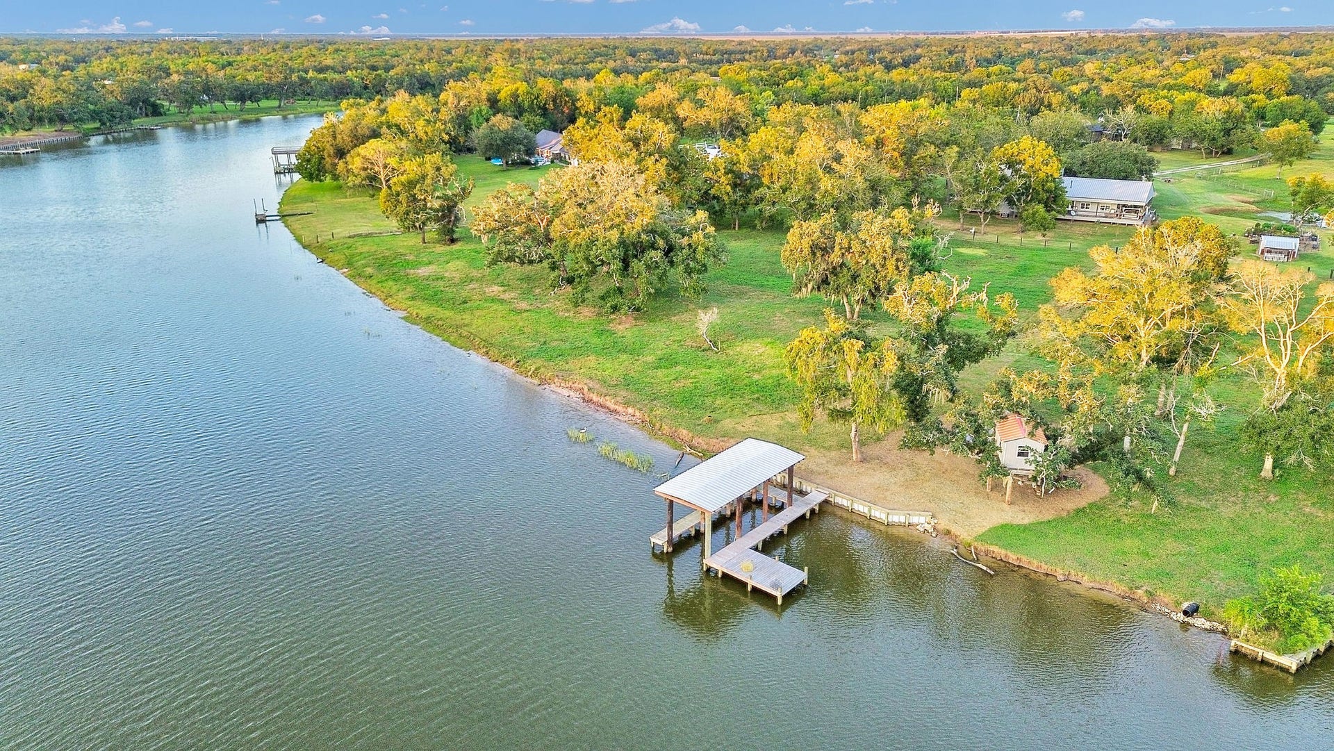 817 County Road 432, Brazoria, TX 77422 817 County Road 432, Brazoria, TX 77422