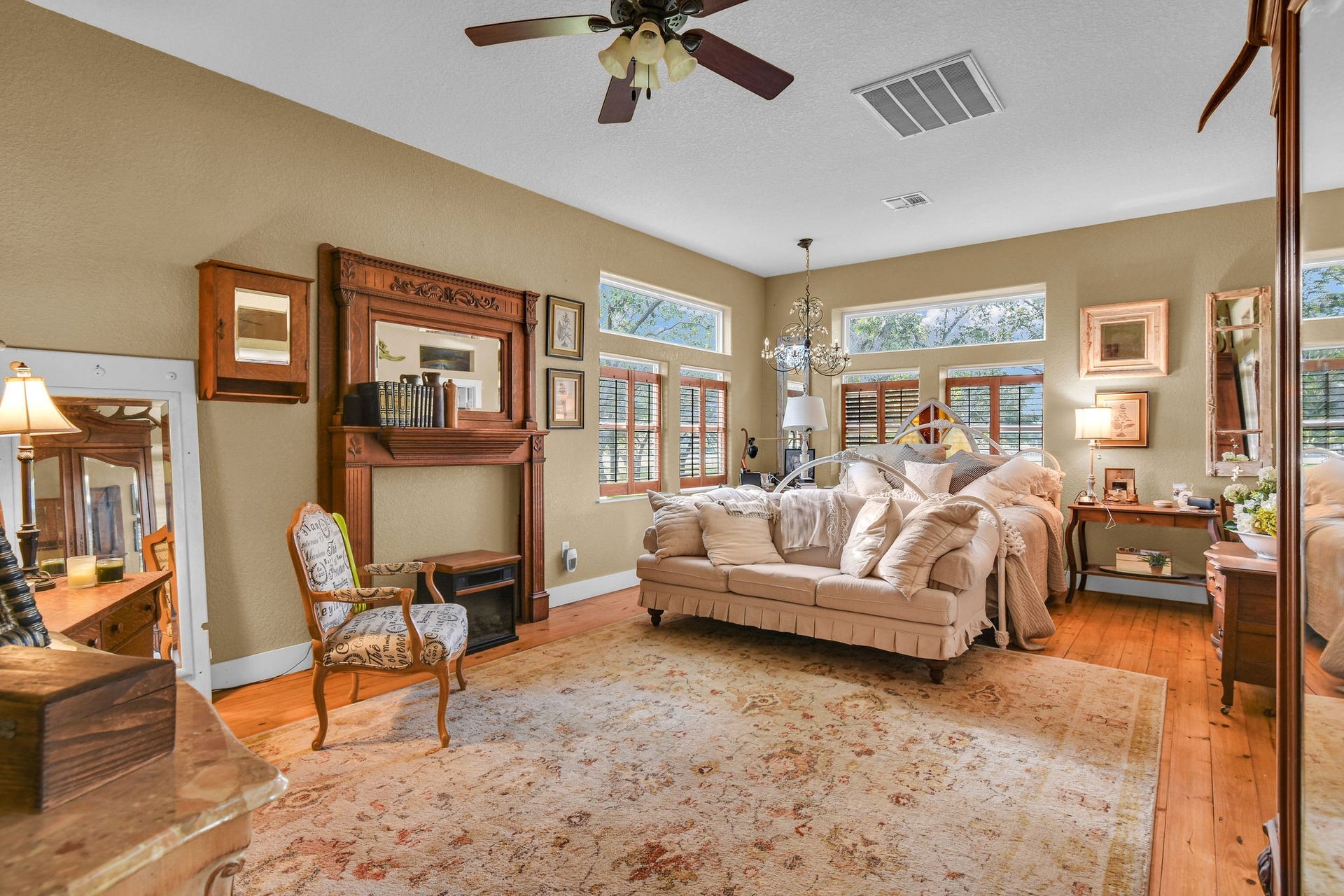 817 County Road 432, Brazoria, TX 77422 817 County Road 432, Brazoria, TX 77422