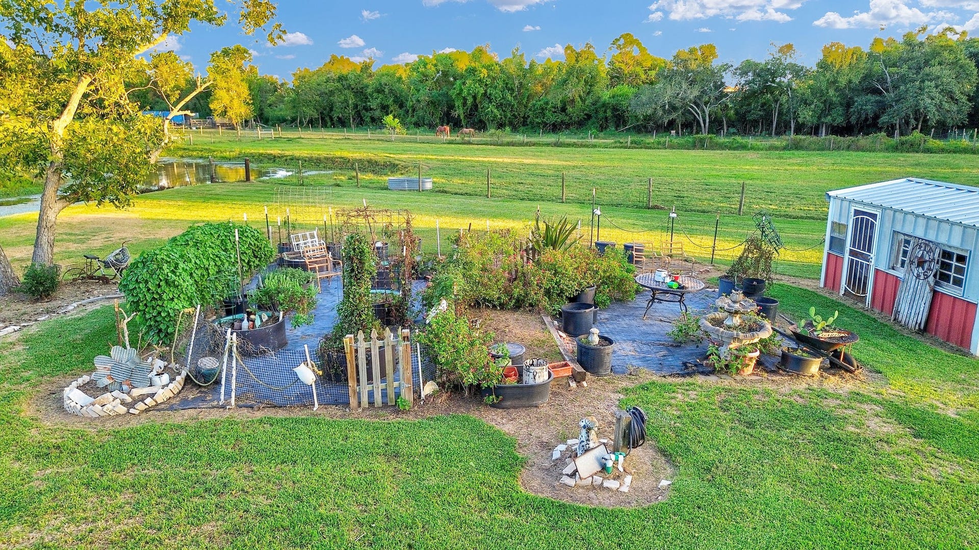 817 County Road 432, Brazoria, TX 77422 817 County Road 432, Brazoria, TX 77422