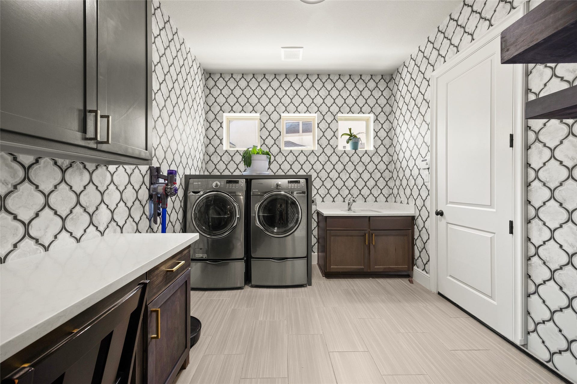 28119 Rockhill Drive, Spring, TX 77386 Laundry Room