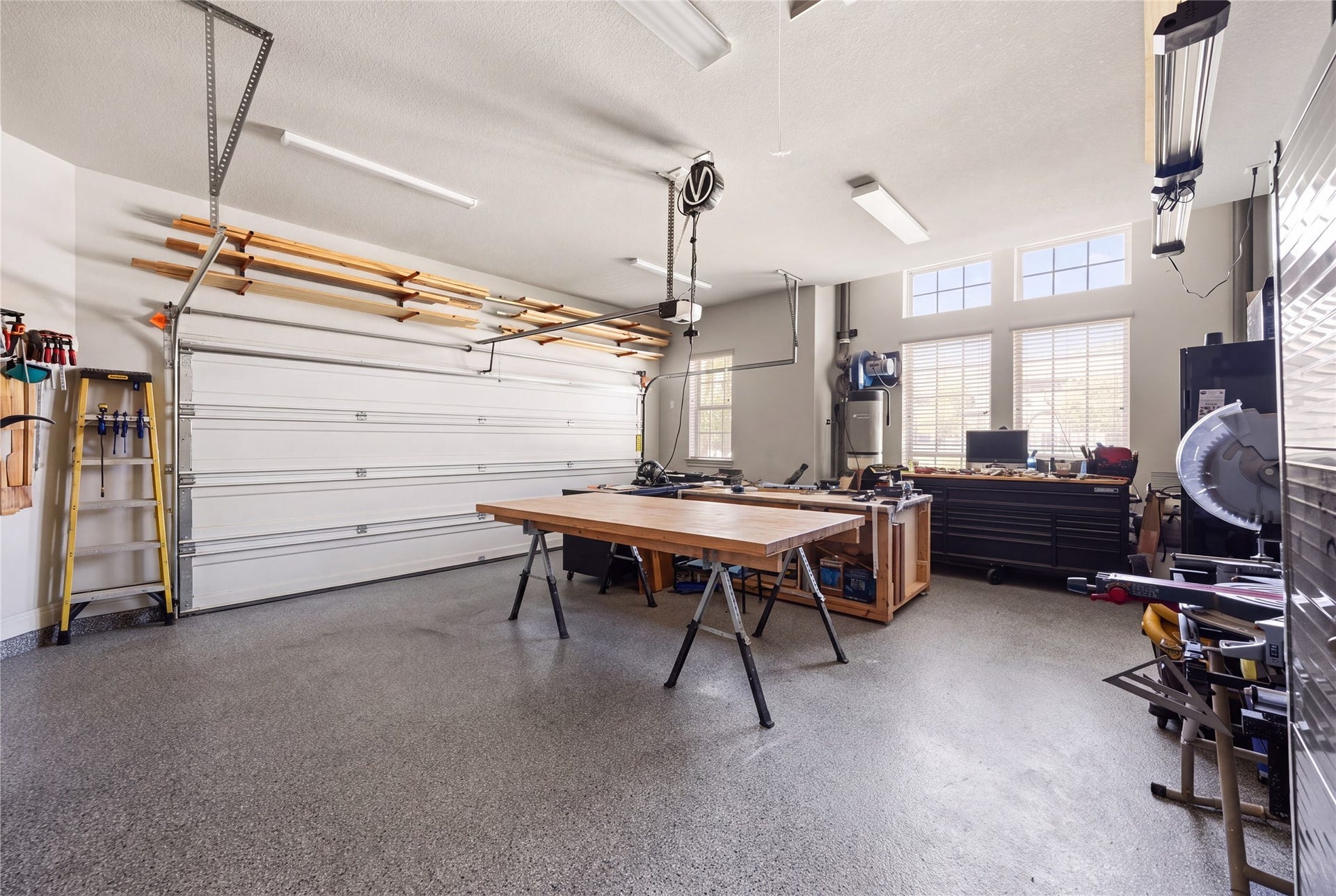 28119 Rockhill Drive, Spring, TX 77386 Garage