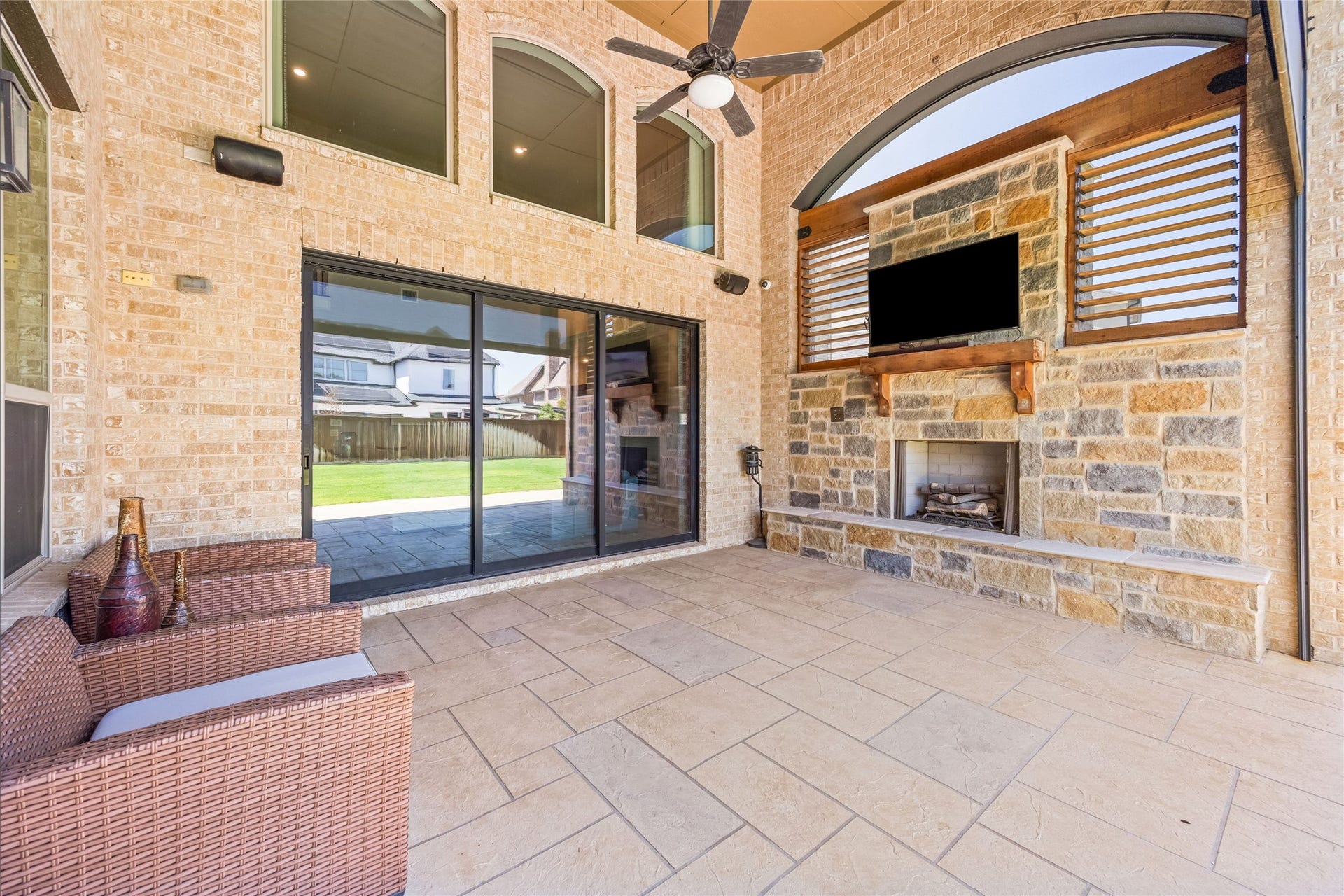 28119 Rockhill Drive, Spring, TX 77386 Covered Patio W/ Screen