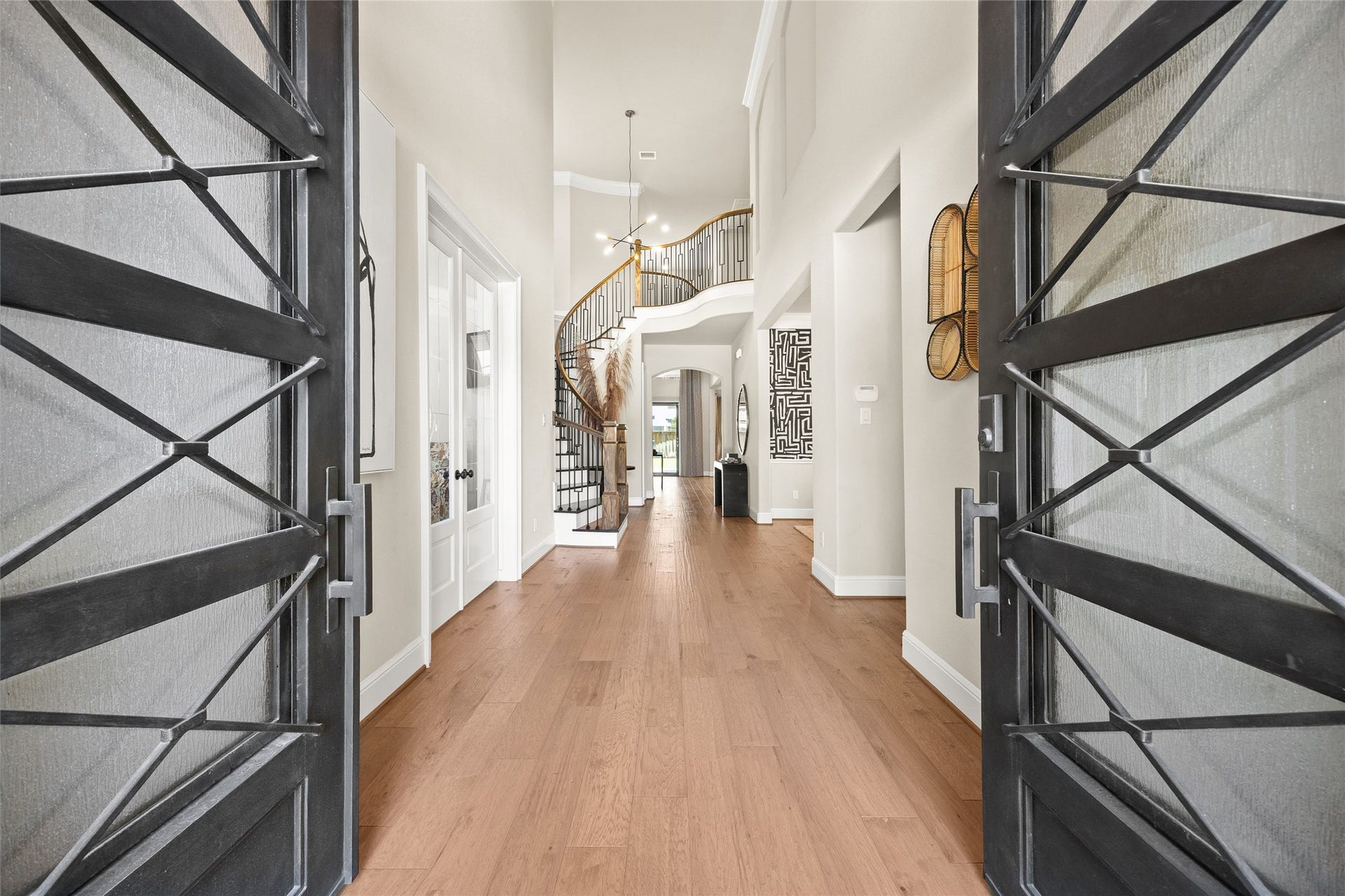 28119 Rockhill Drive, Spring, TX 77386 Grand Entry