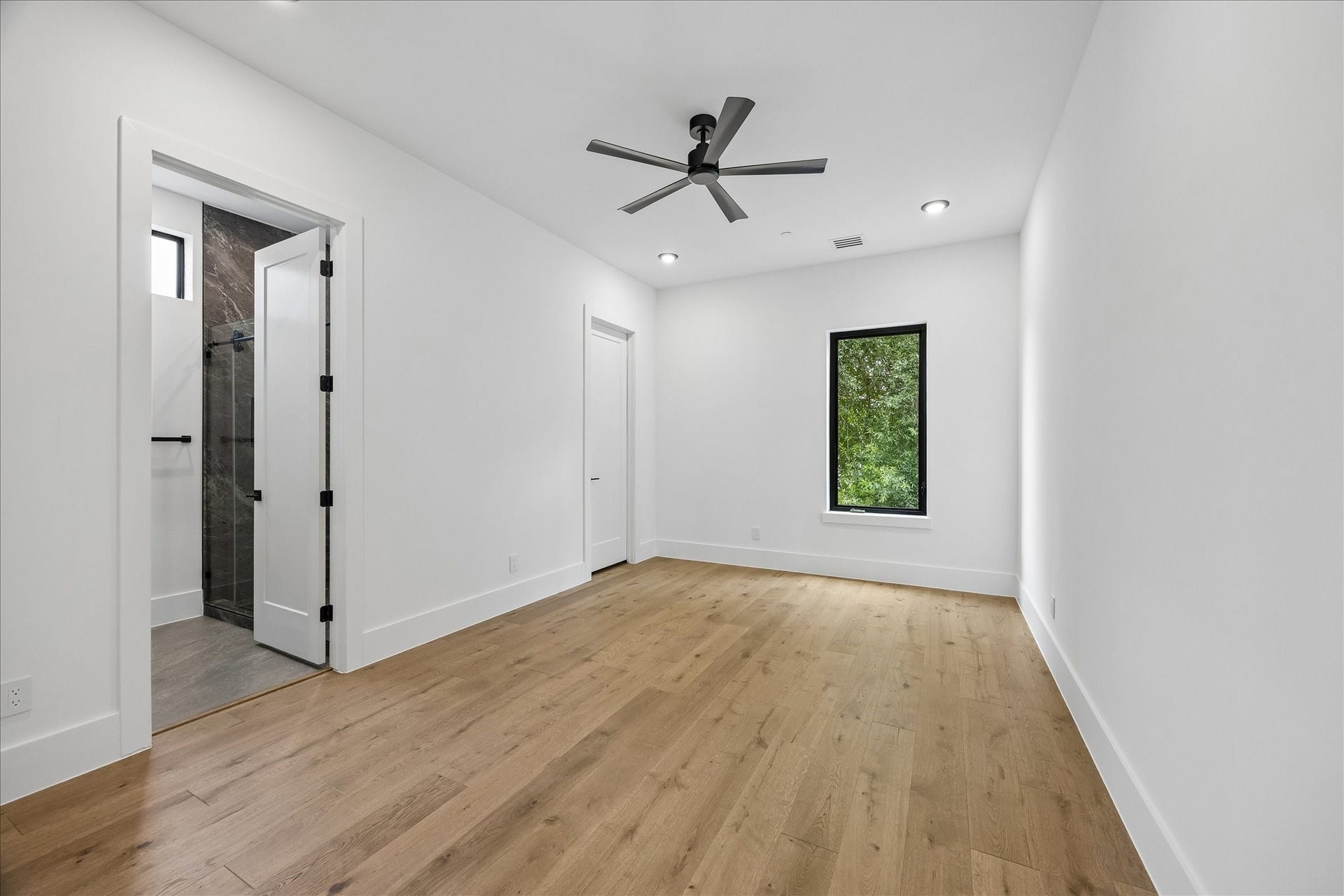 4629 Pine Street, Bellaire, TX 77401 4629 Pine Street, Bellaire, TX 77401