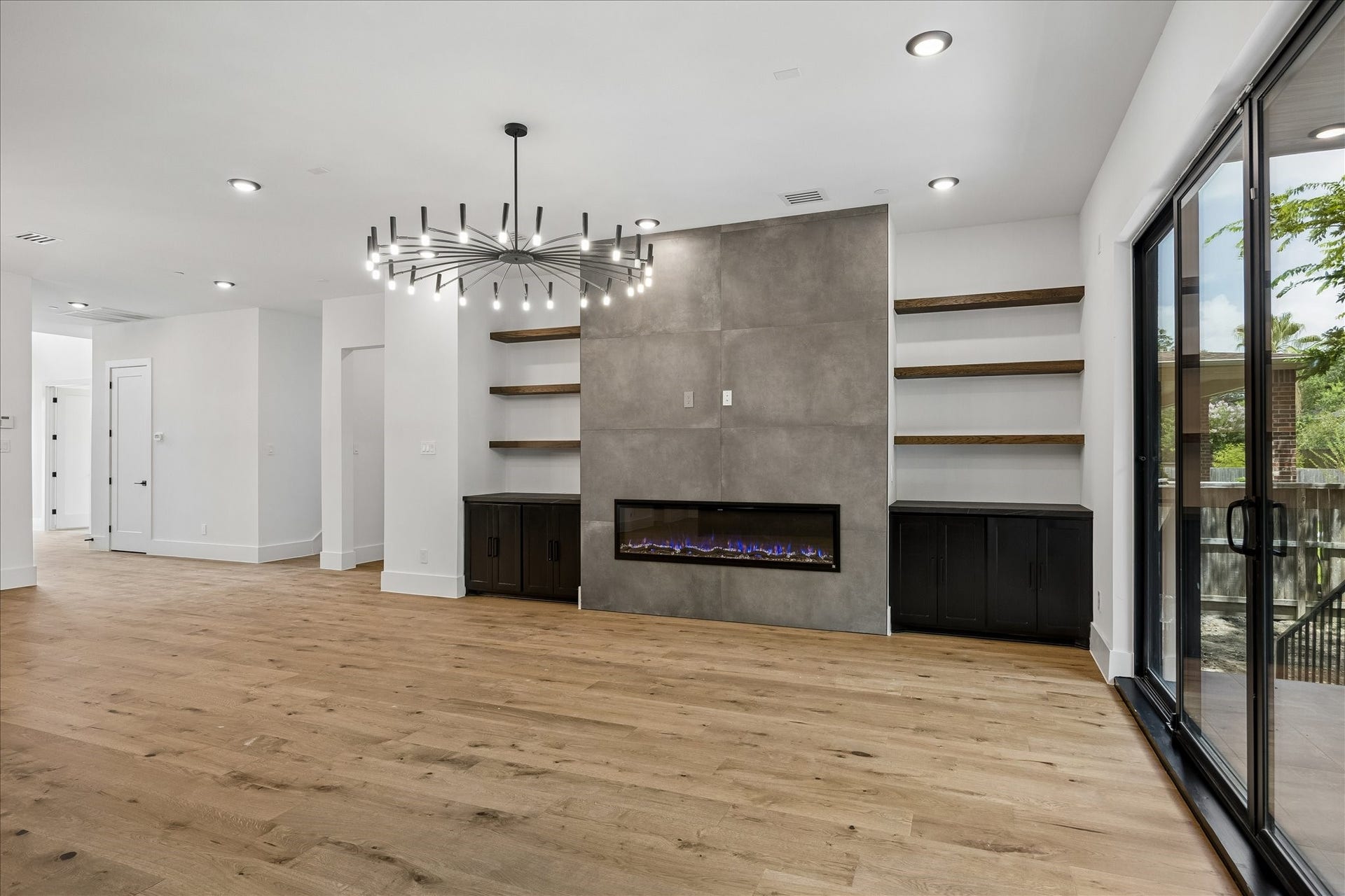 4629 Pine Street, Bellaire, TX 77401 4629 Pine Street, Bellaire, TX 77401