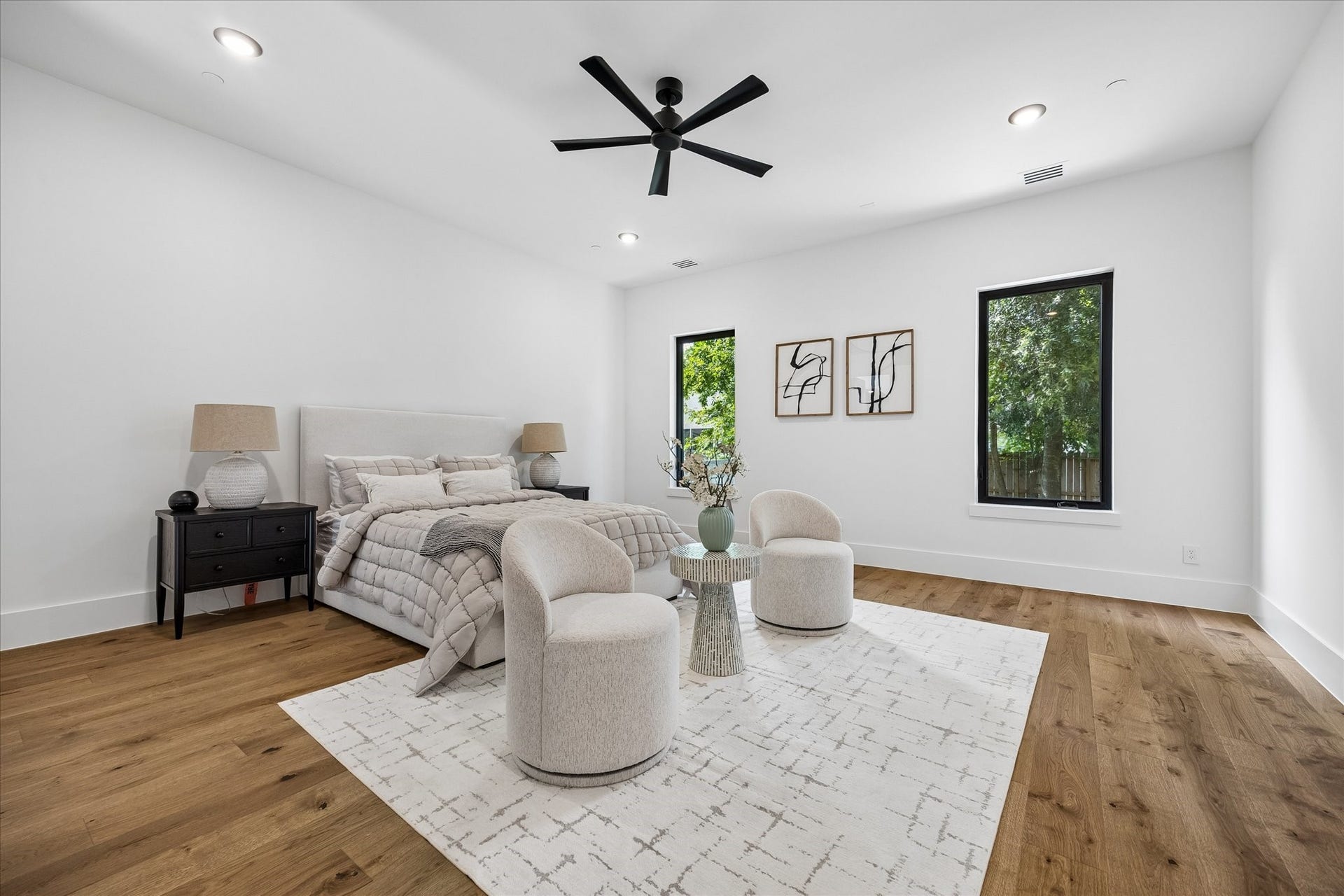 4629 Pine Street, Bellaire, TX 77401 4629 Pine Street, Bellaire, TX 77401