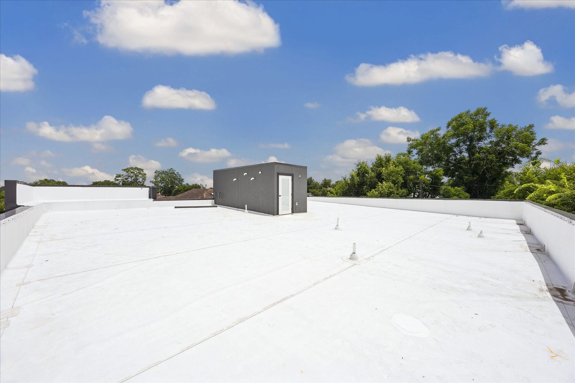 4629 Pine Street, Bellaire, TX 77401 4629 Pine Street, Bellaire, TX 77401