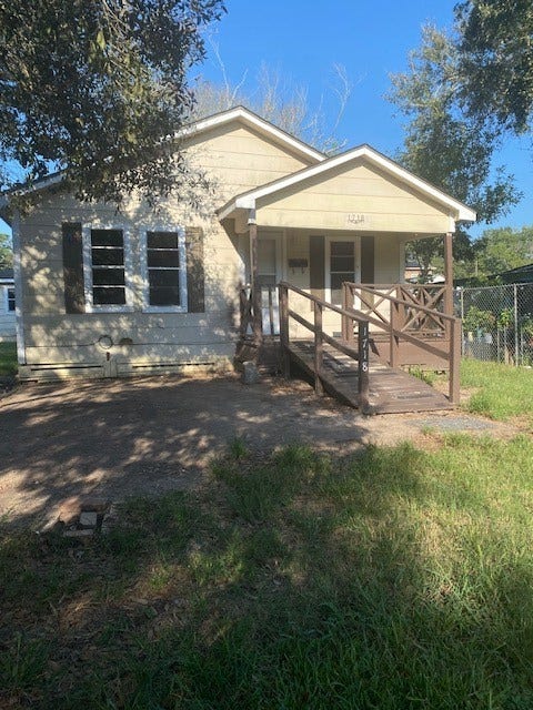 Property photo for 1718 Carlisle Street, Rosenberg, TX