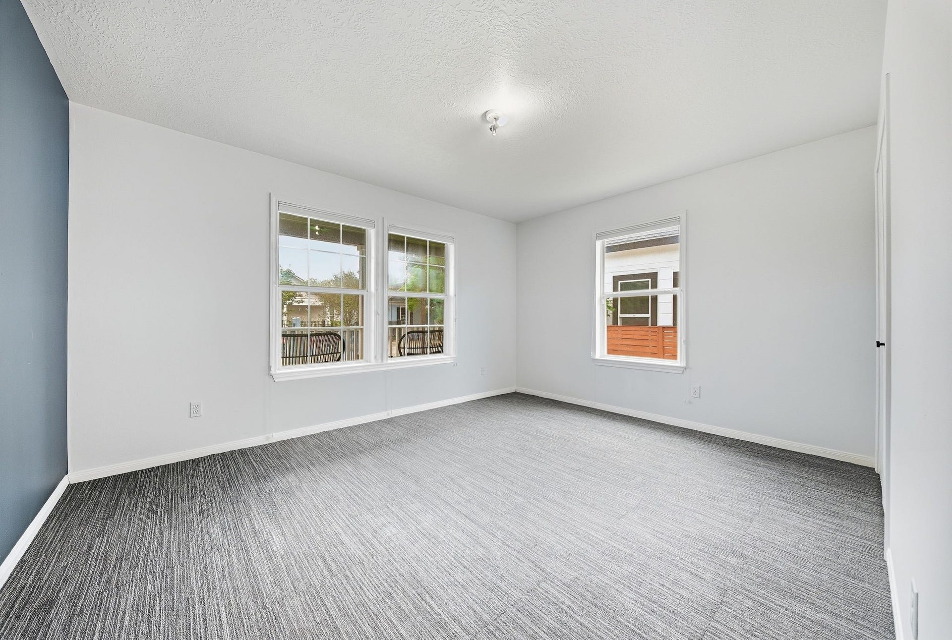 1917 Chapman Street, Houston, TX 77009 Secondary spacious bedroom located at the front of the home.