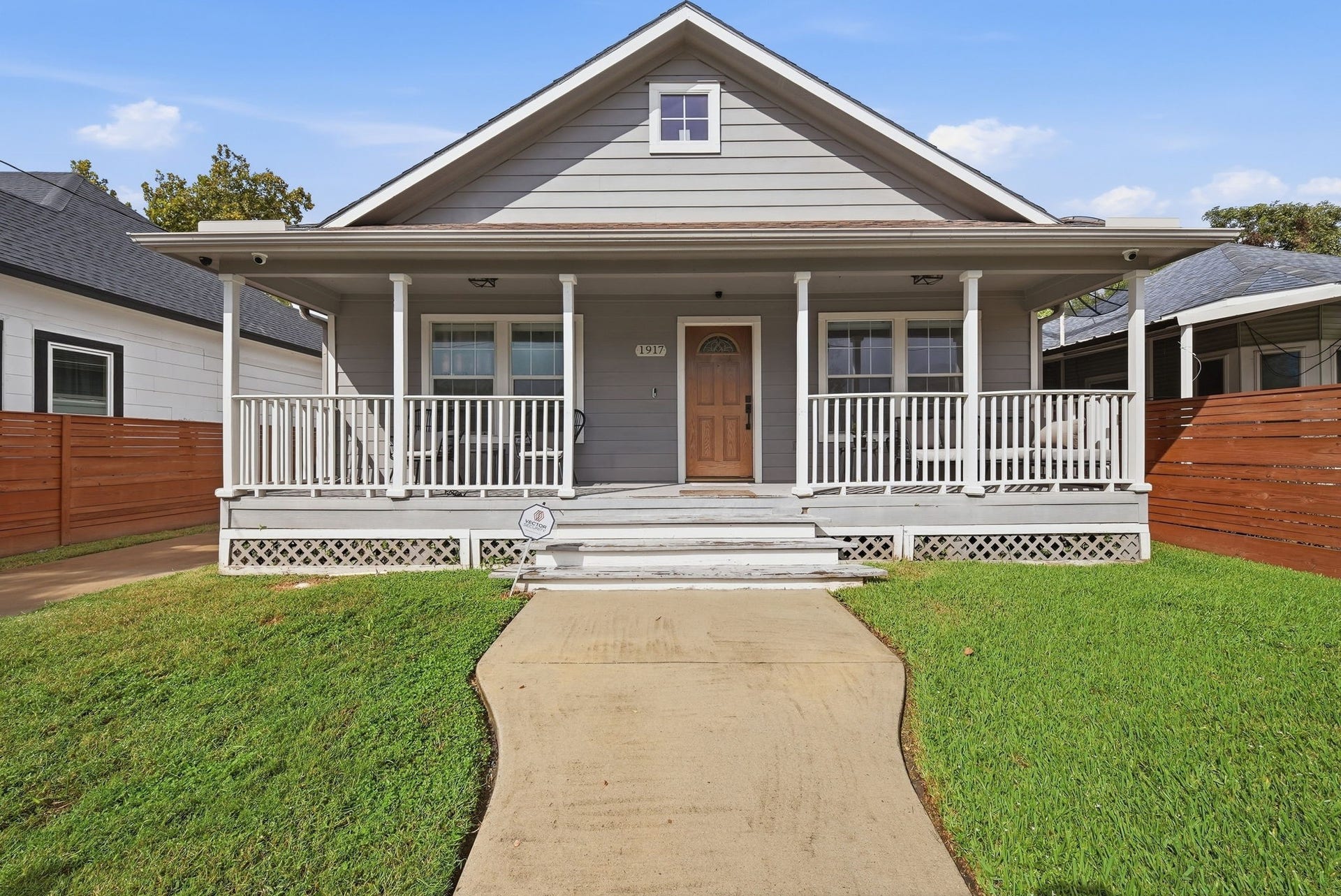 1917 Chapman Street, Houston, TX 77009 Charming front porch, the perfect spot for morning coffee.