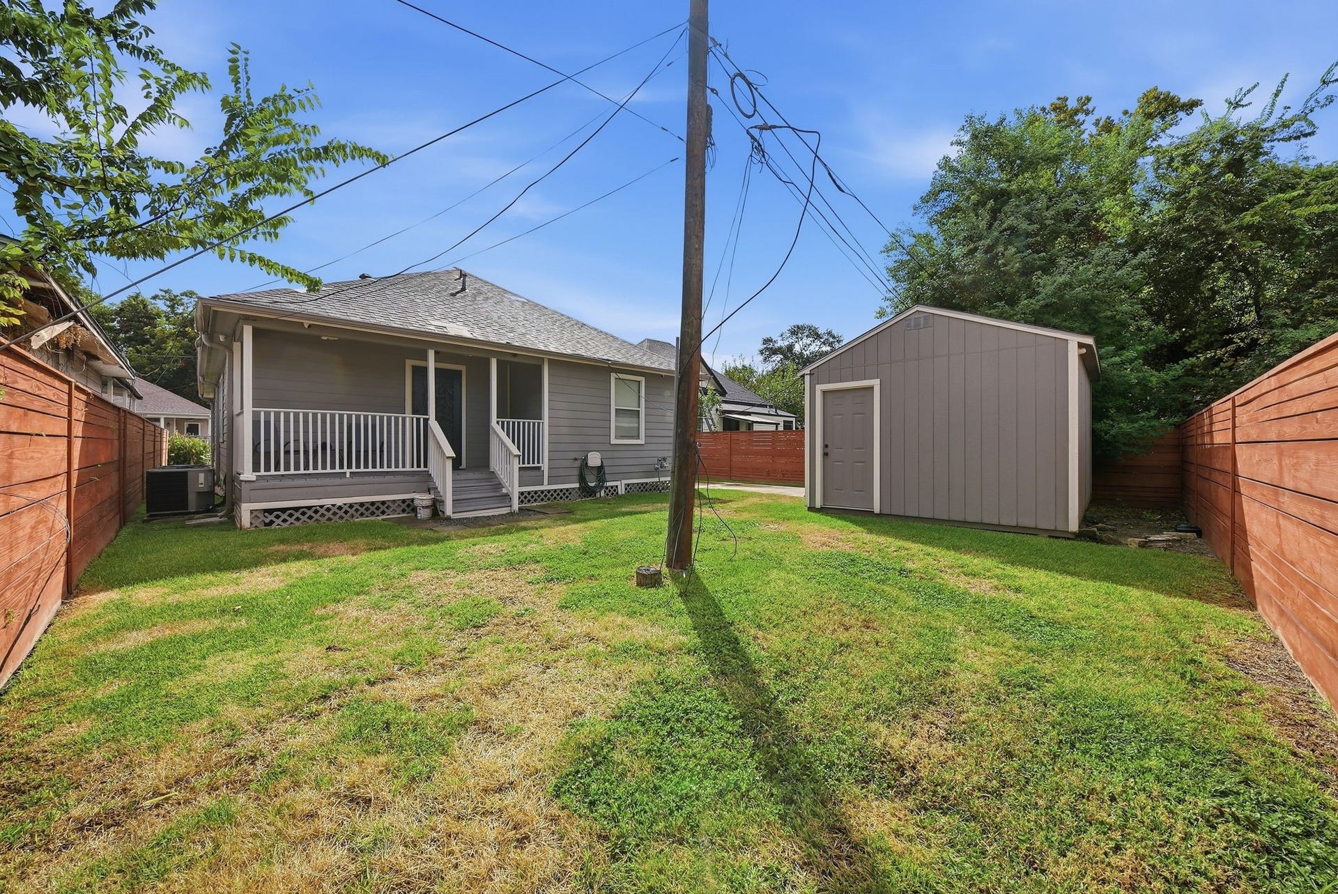 1917 Chapman Street, Houston, TX 77009 Spacious backyard perfect for pets.