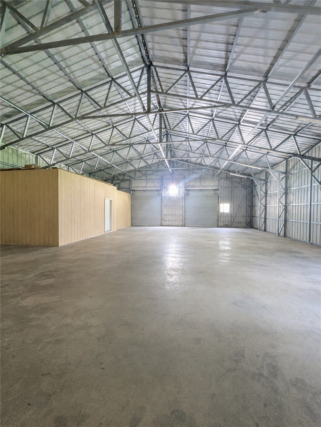 28235 Lazy Rock Drive, Houston, TX 77336 HUGE shop has been virtually cleared