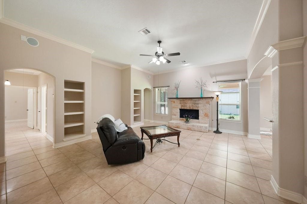 28235 Lazy Rock Drive, Houston, TX 77336 28235 Lazy Rock Drive, Houston, TX 77336