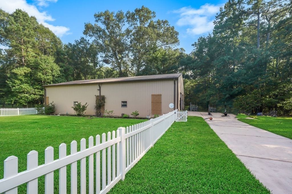 28235 Lazy Rock Drive, Houston, TX 77336 28235 Lazy Rock Drive, Houston, TX 77336
