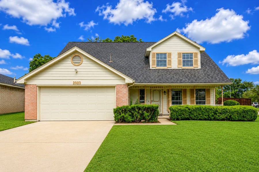 Property photo for 2923 Cottonfield Way, Sugar Land, TX