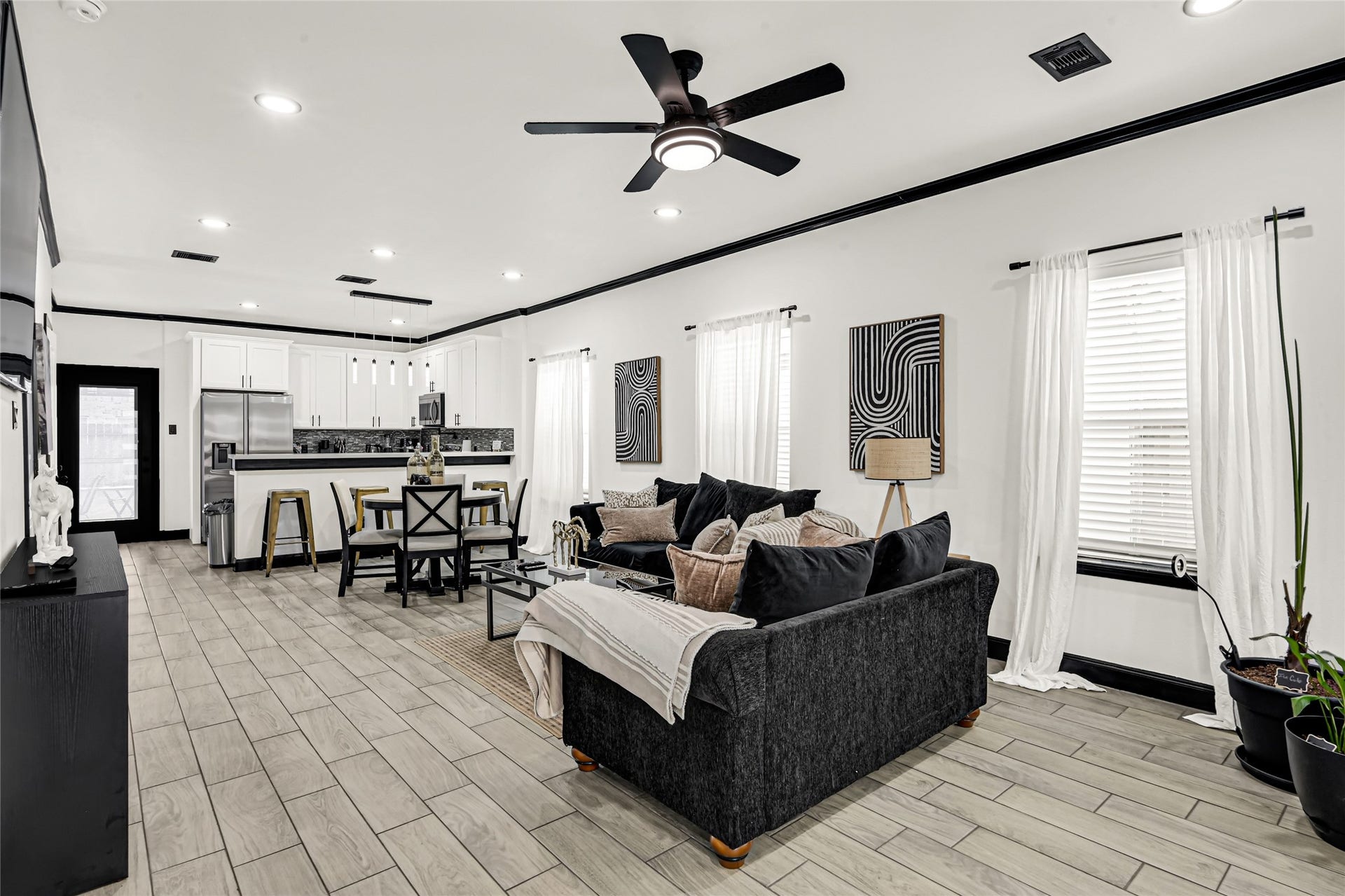 4739 Reed Road, #B, Houston, TX 77033