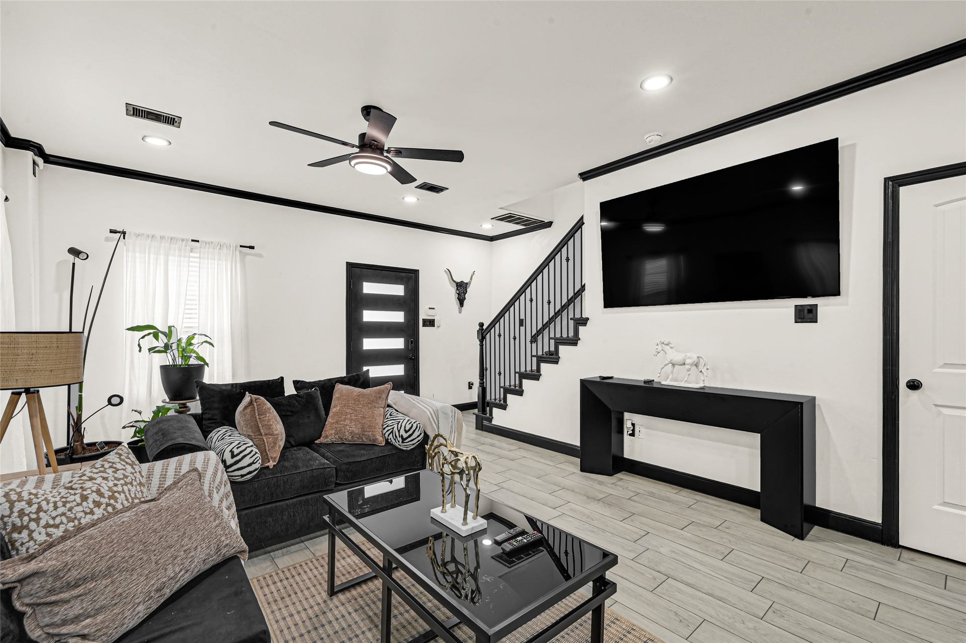 4739 Reed Road, #B, Houston, TX 77033
