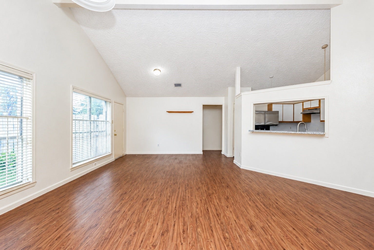 10907 Allison Bend Court, Houston, TX 77086 Spacious space for your family