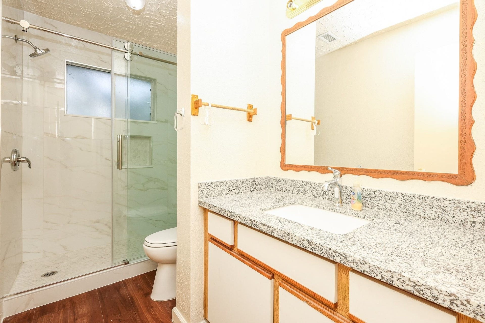 10907 Allison Bend Court, Houston, TX 77086 Bathroom with upgraded standing shower