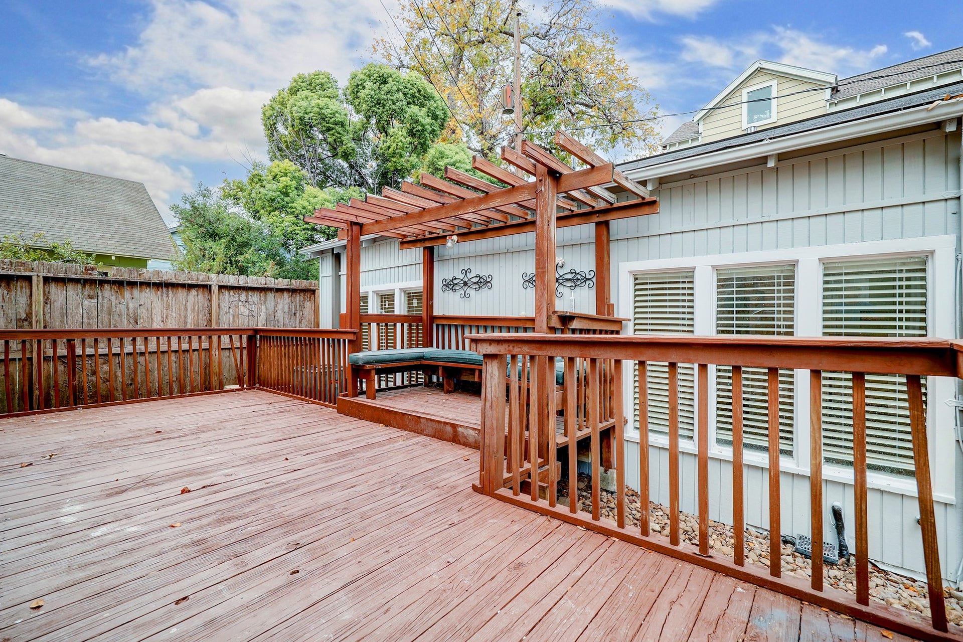 827 Le Green St, Houston, TX 77008 Back patio with pergola (has been recently repainted)