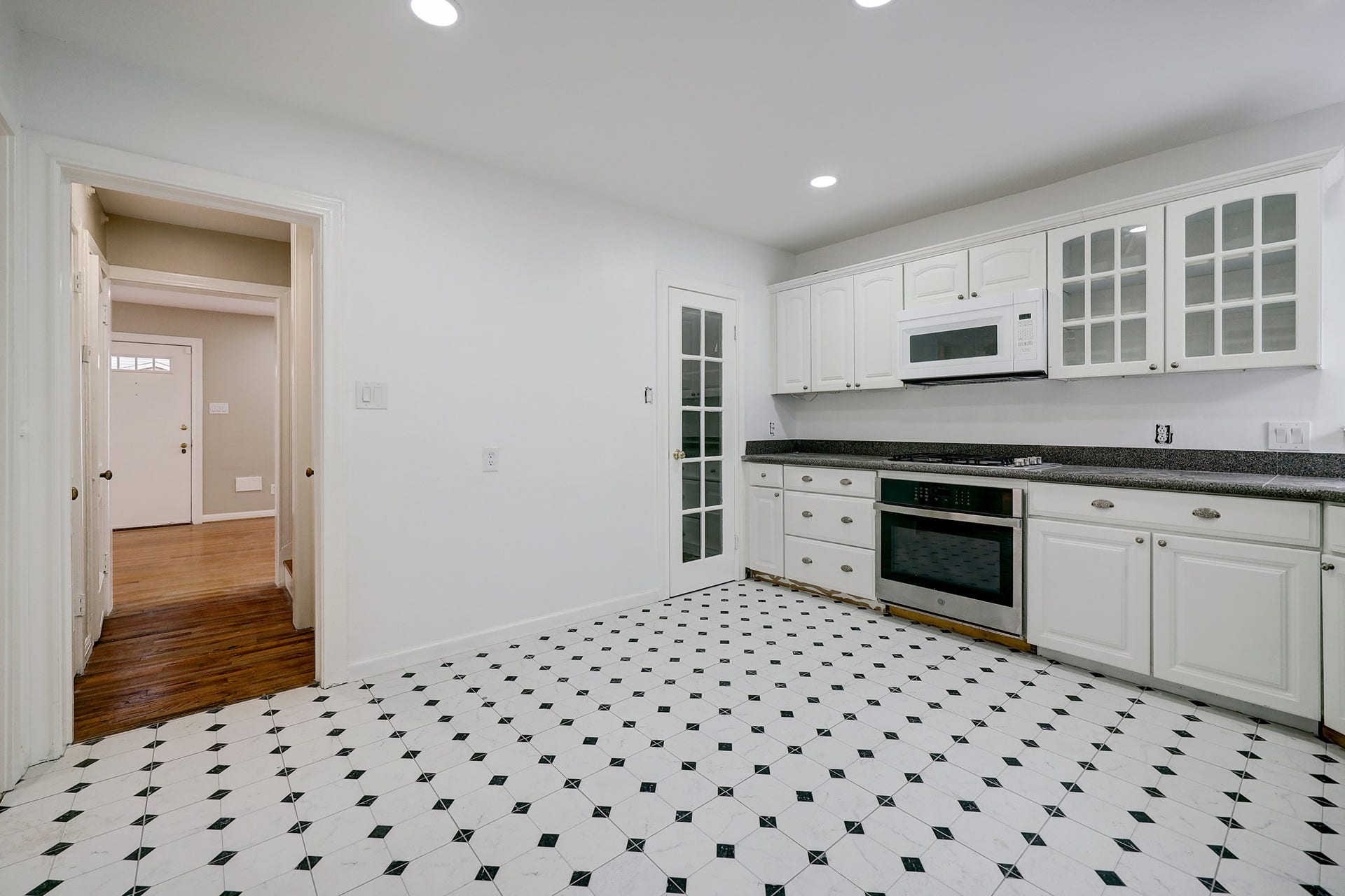 827 Le Green St, Houston, TX 77008 827 Le Green St, Houston, TX 77008