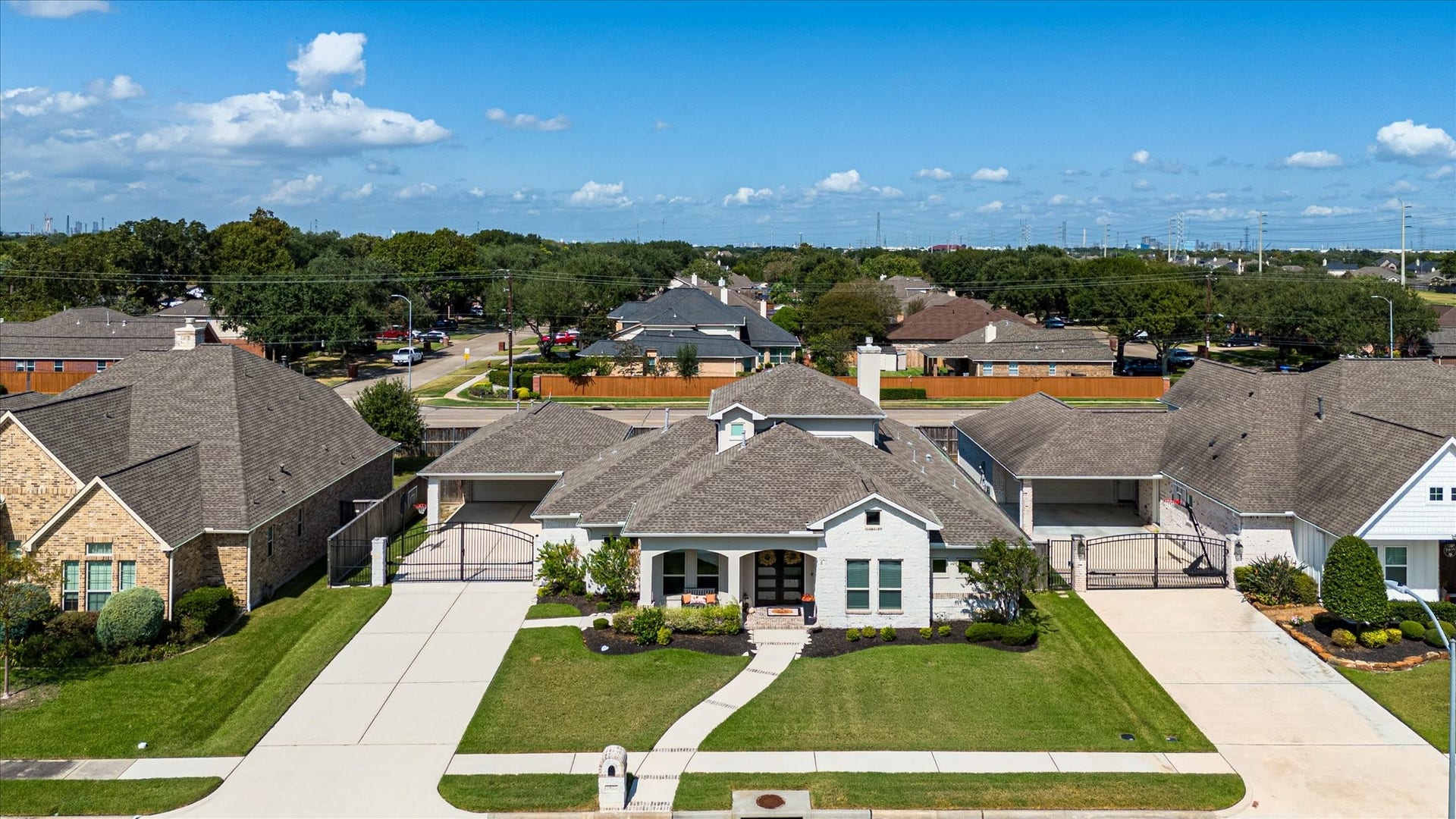 1813 N Prairie Lane, Deer Park, TX 77536 1813 N Prairie Lane, Deer Park, TX 77536