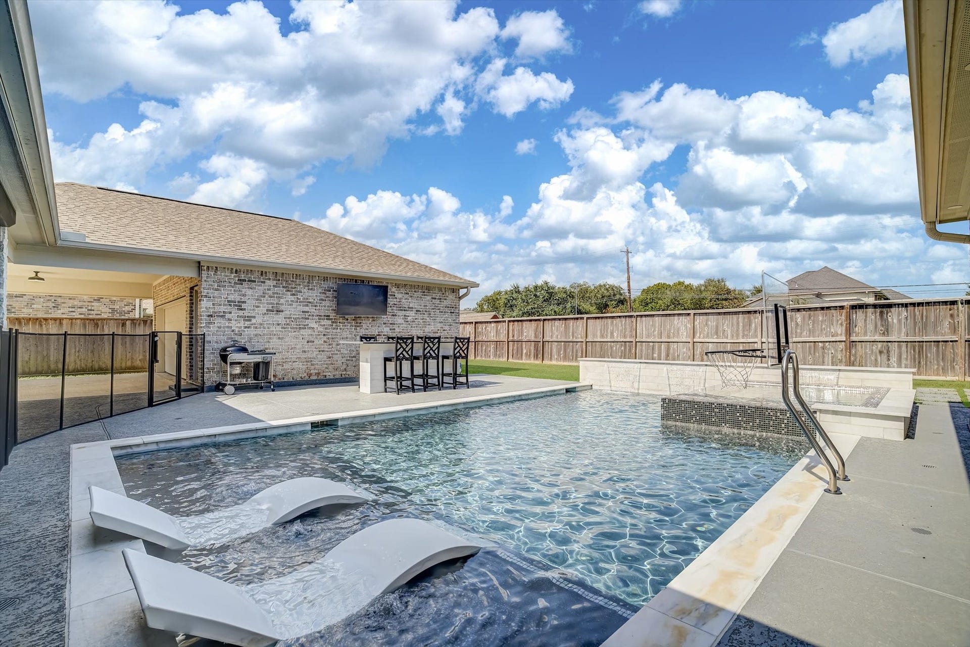 1813 N Prairie Lane, Deer Park, TX 77536 1813 N Prairie Lane, Deer Park, TX 77536