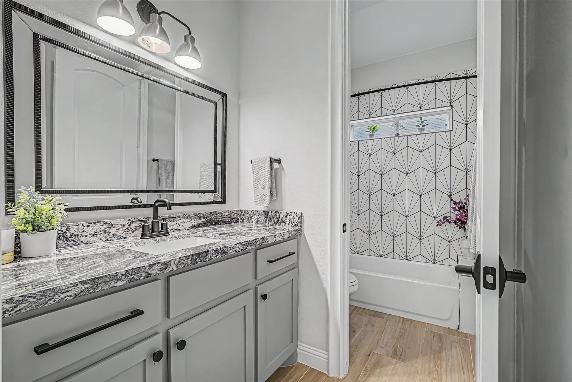 1813 N Prairie Lane, Deer Park, TX 77536 1813 N Prairie Lane, Deer Park, TX 77536