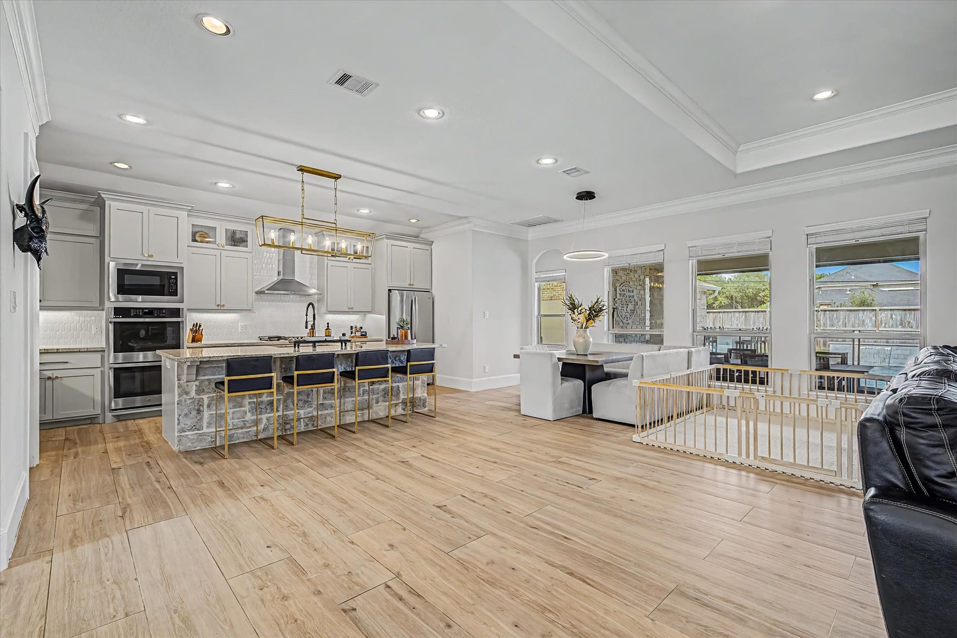 1813 N Prairie Lane, Deer Park, TX 77536 1813 N Prairie Lane, Deer Park, TX 77536