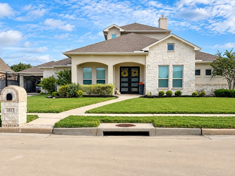 Property photo for 1813 N Prairie Lane, Deer Park, TX