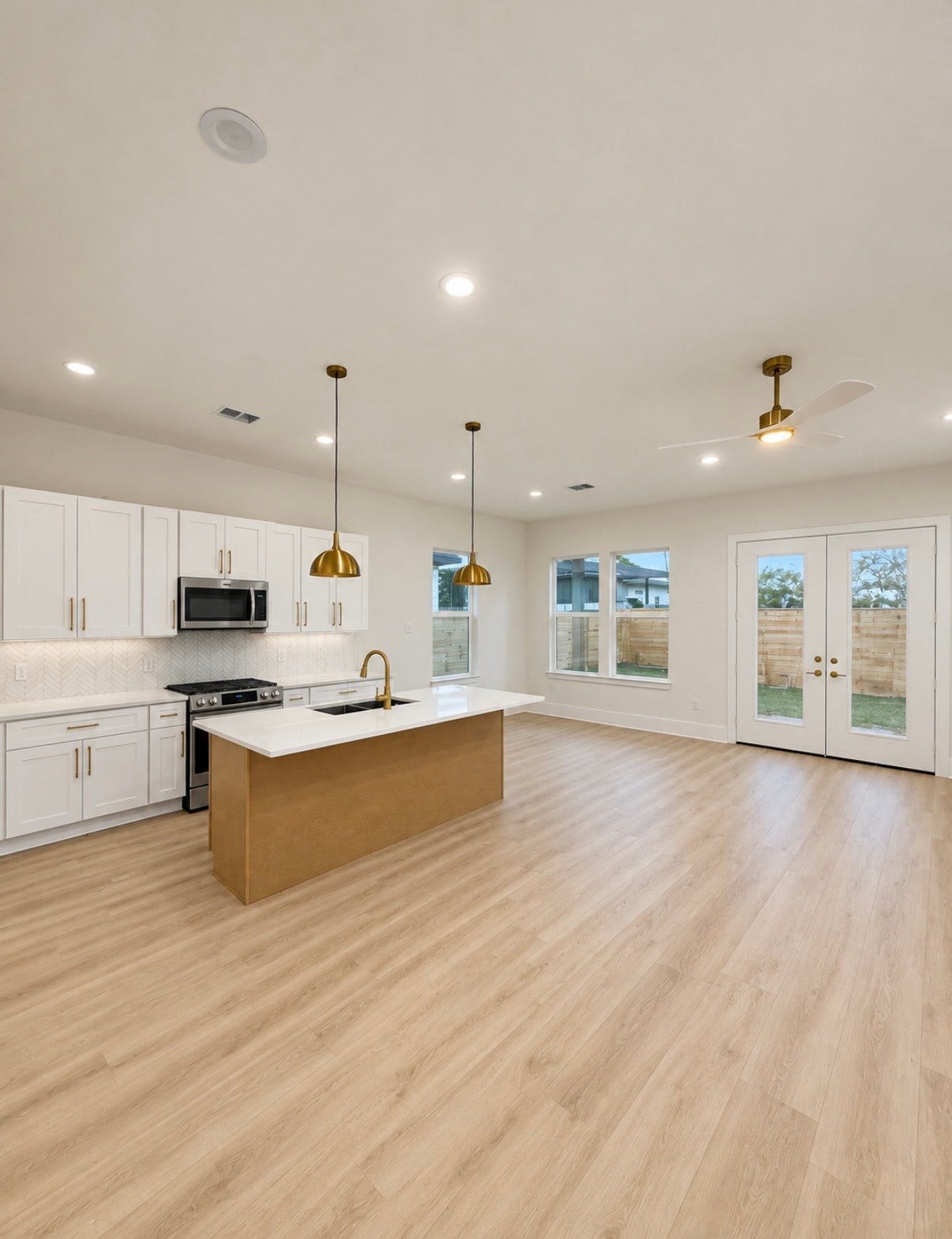 13807 Longview, Houston, TX 77015 13807 Longview, Houston, TX 77015