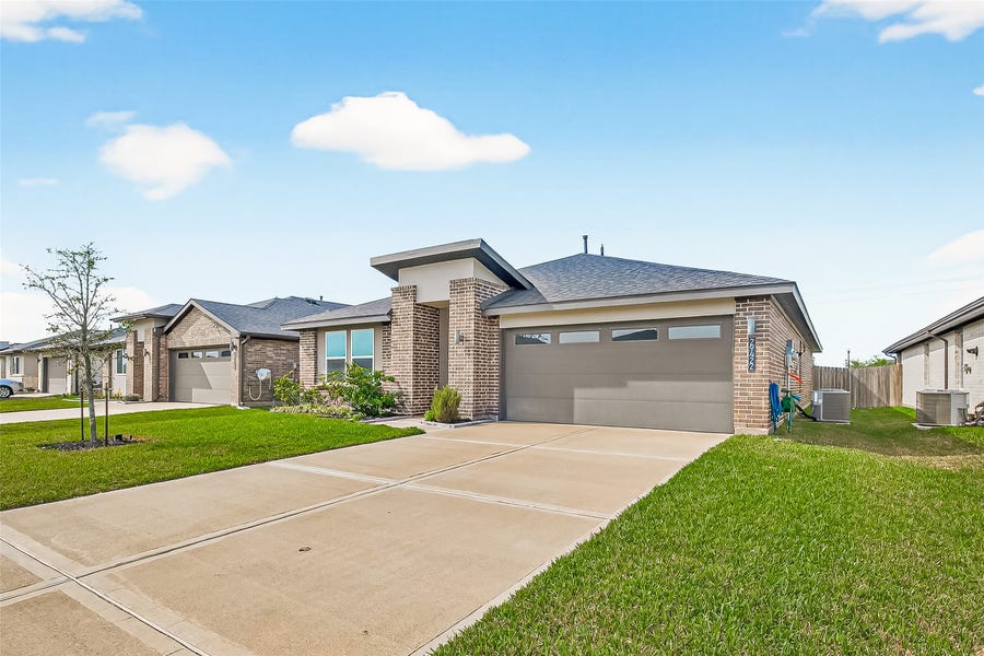 Property photo for 29422 Paytons Park Court, Katy, TX