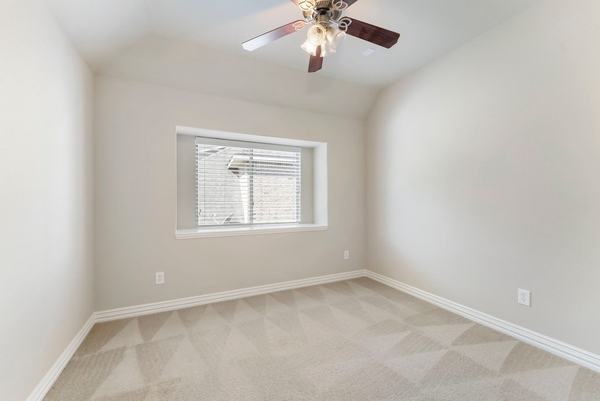 431 Hendricks Forest Lane, Conroe, TX 77384