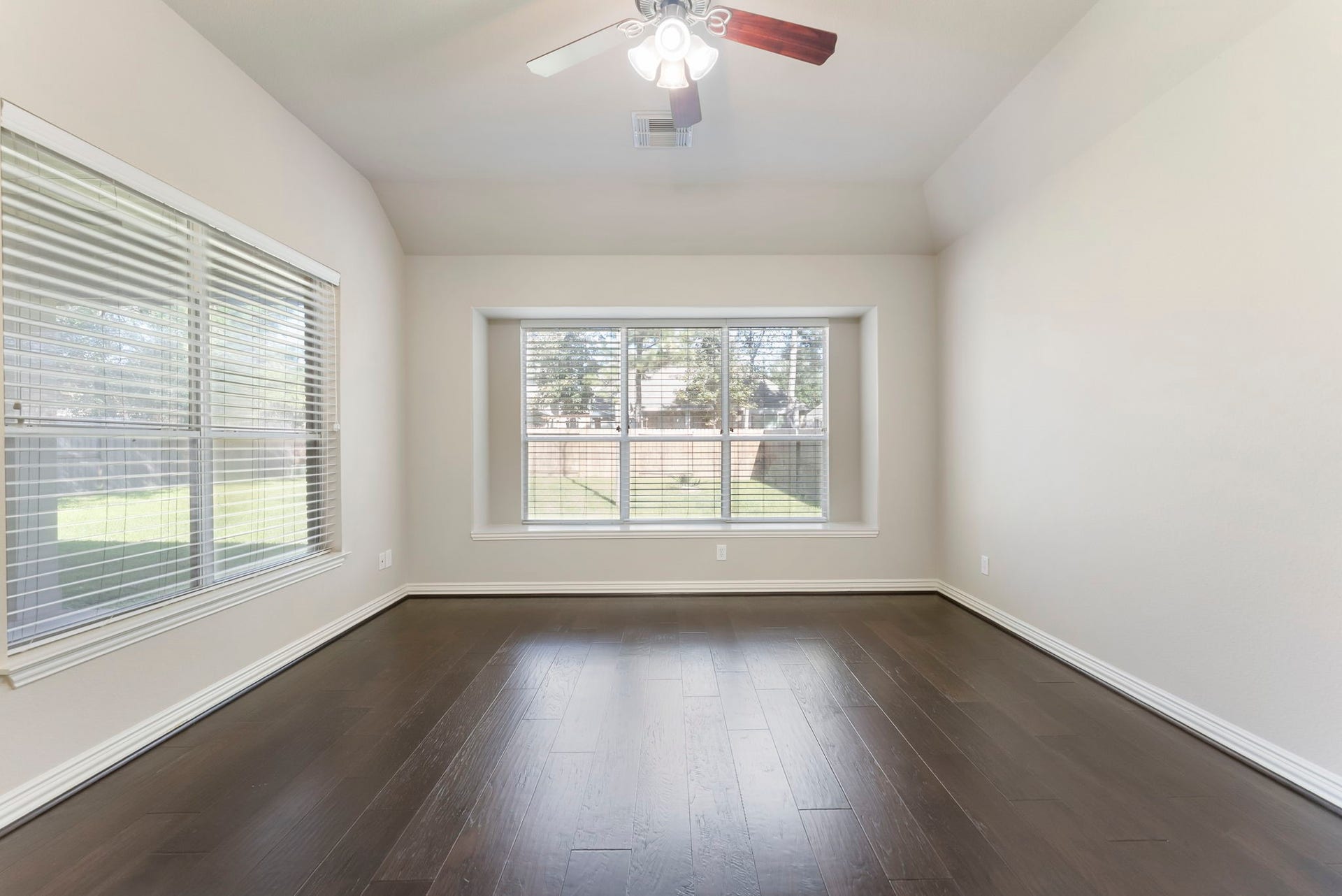 431 Hendricks Forest Lane, Conroe, TX 77384
