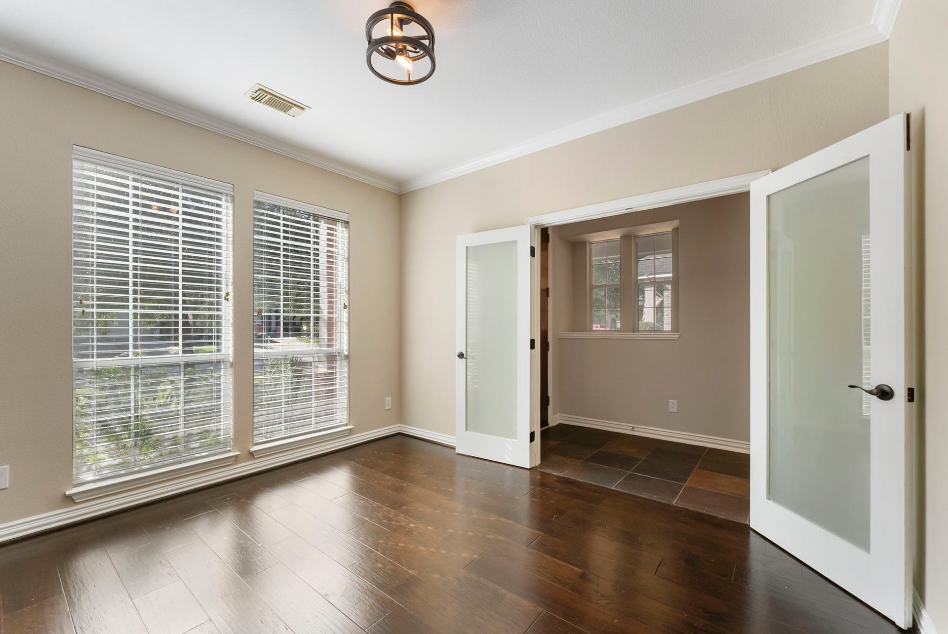 431 Hendricks Forest Lane, Conroe, TX 77384