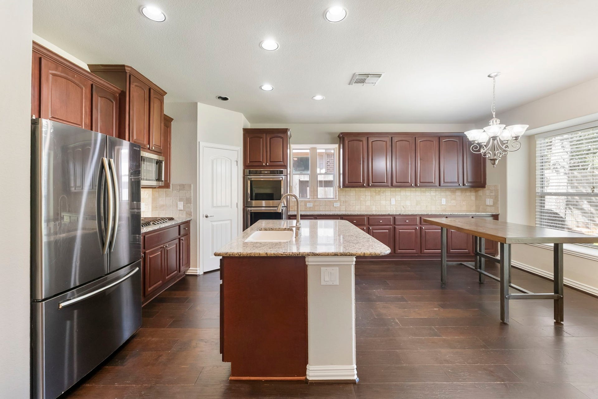 431 Hendricks Forest Lane, Conroe, TX 77384