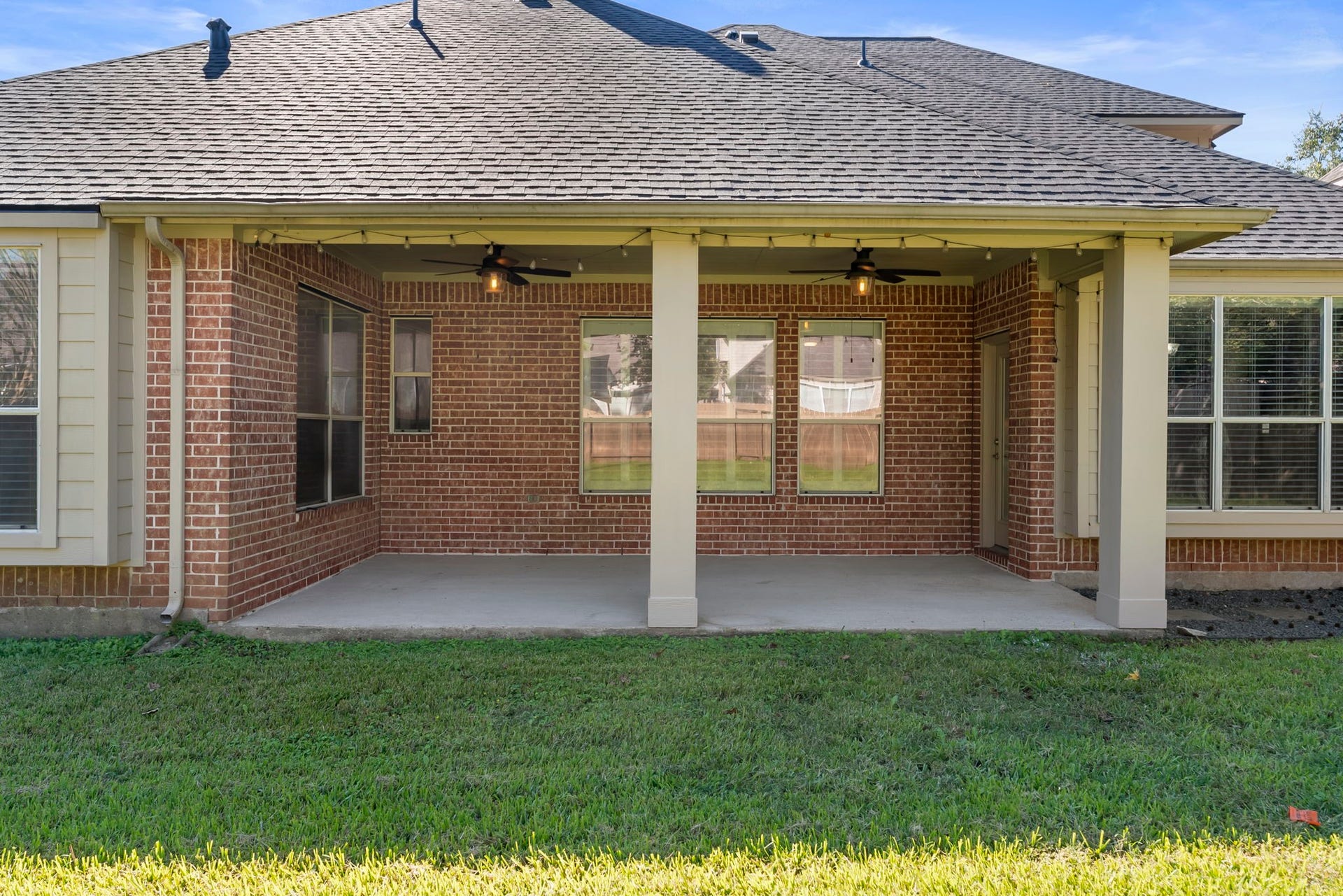 431 Hendricks Forest Lane, Conroe, TX 77384