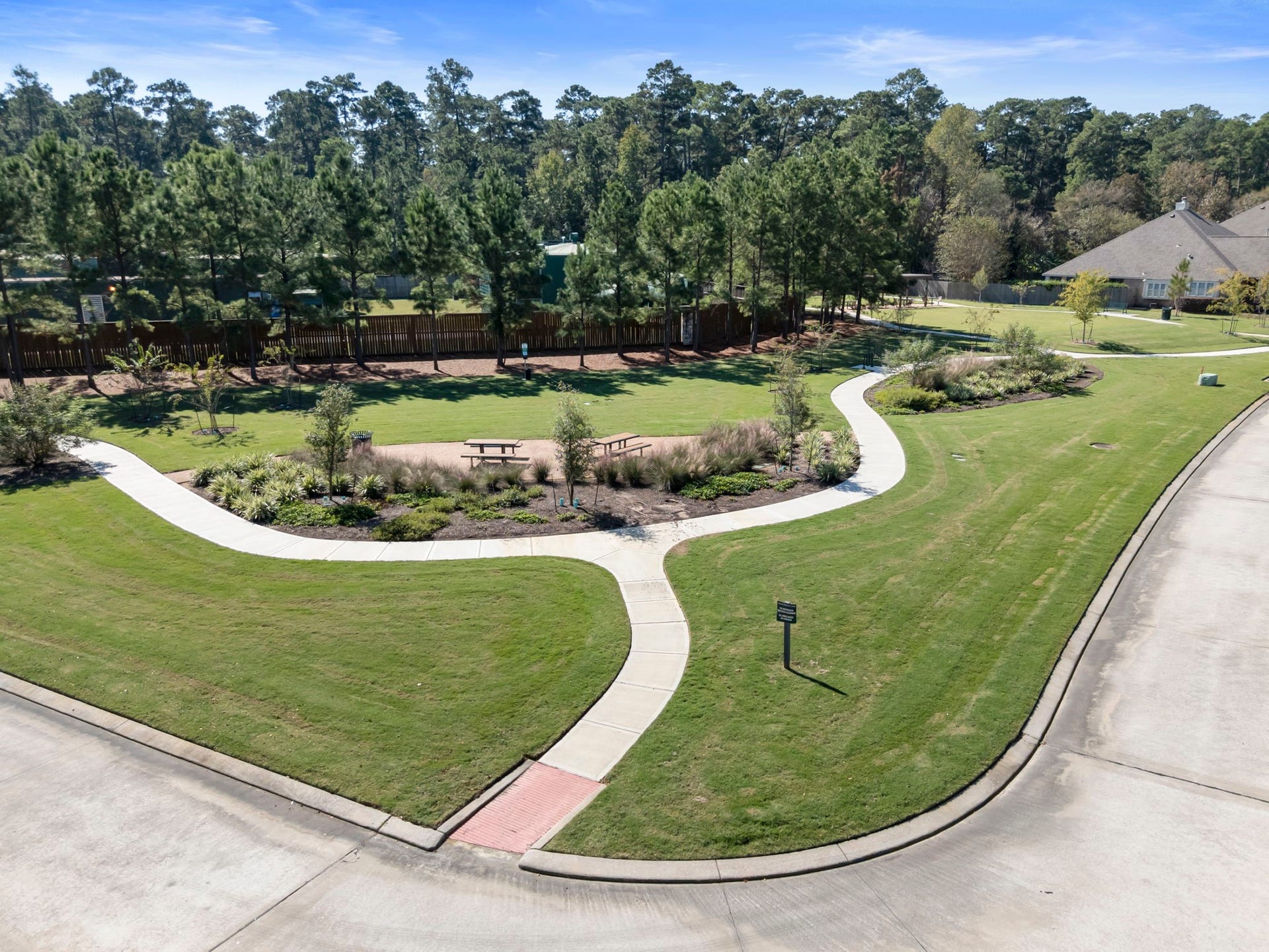 431 Hendricks Forest Lane, Conroe, TX 77384