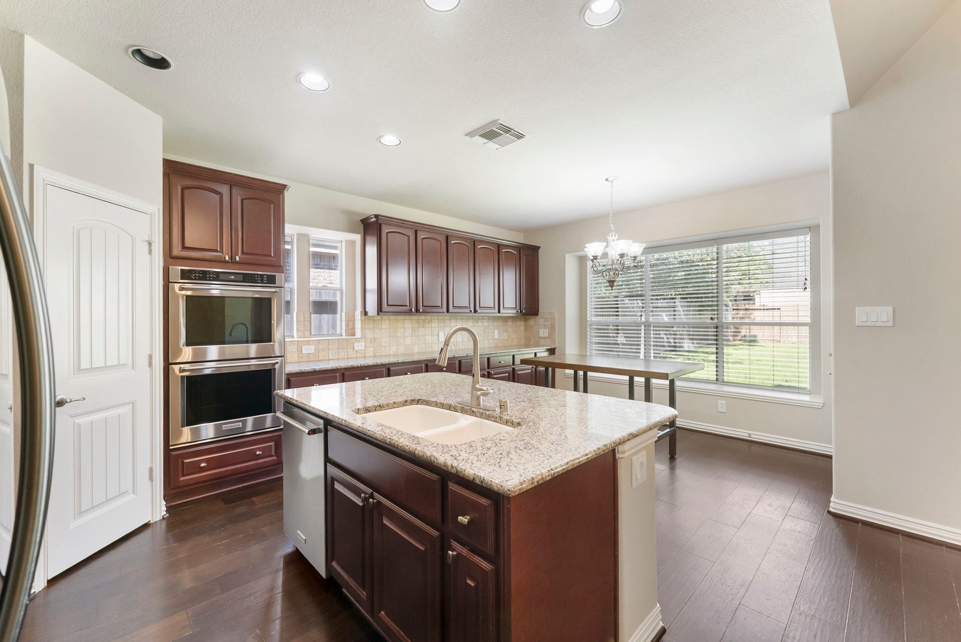 431 Hendricks Forest Lane, Conroe, TX 77384