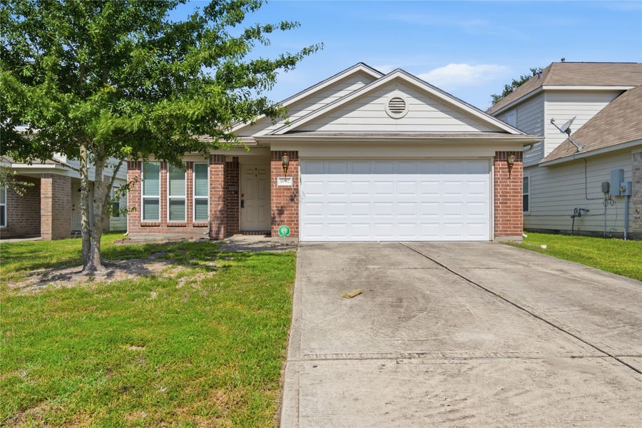 Property photo for 16882 Accolade Way, Conroe, TX