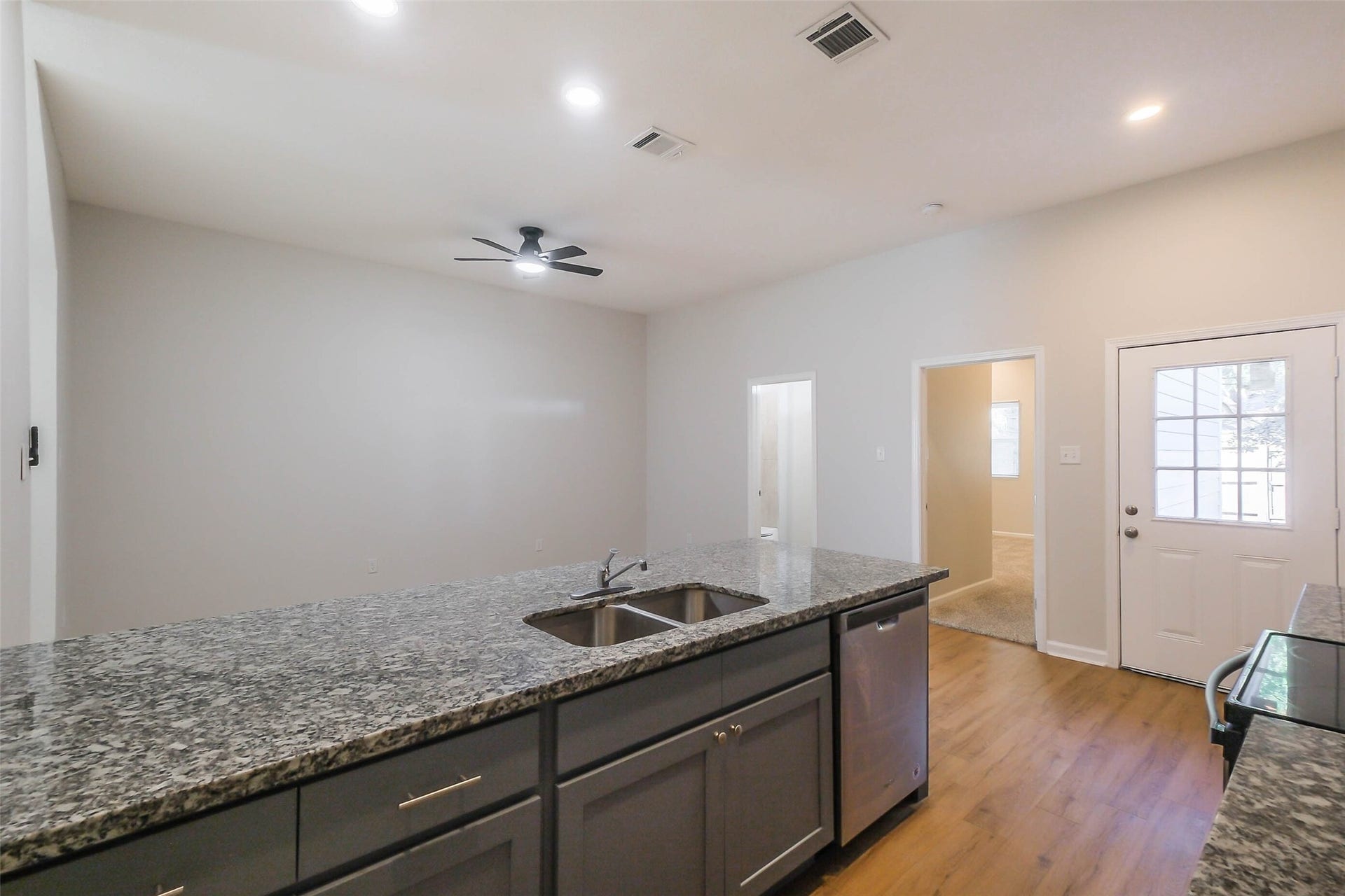 Photos from previous listing