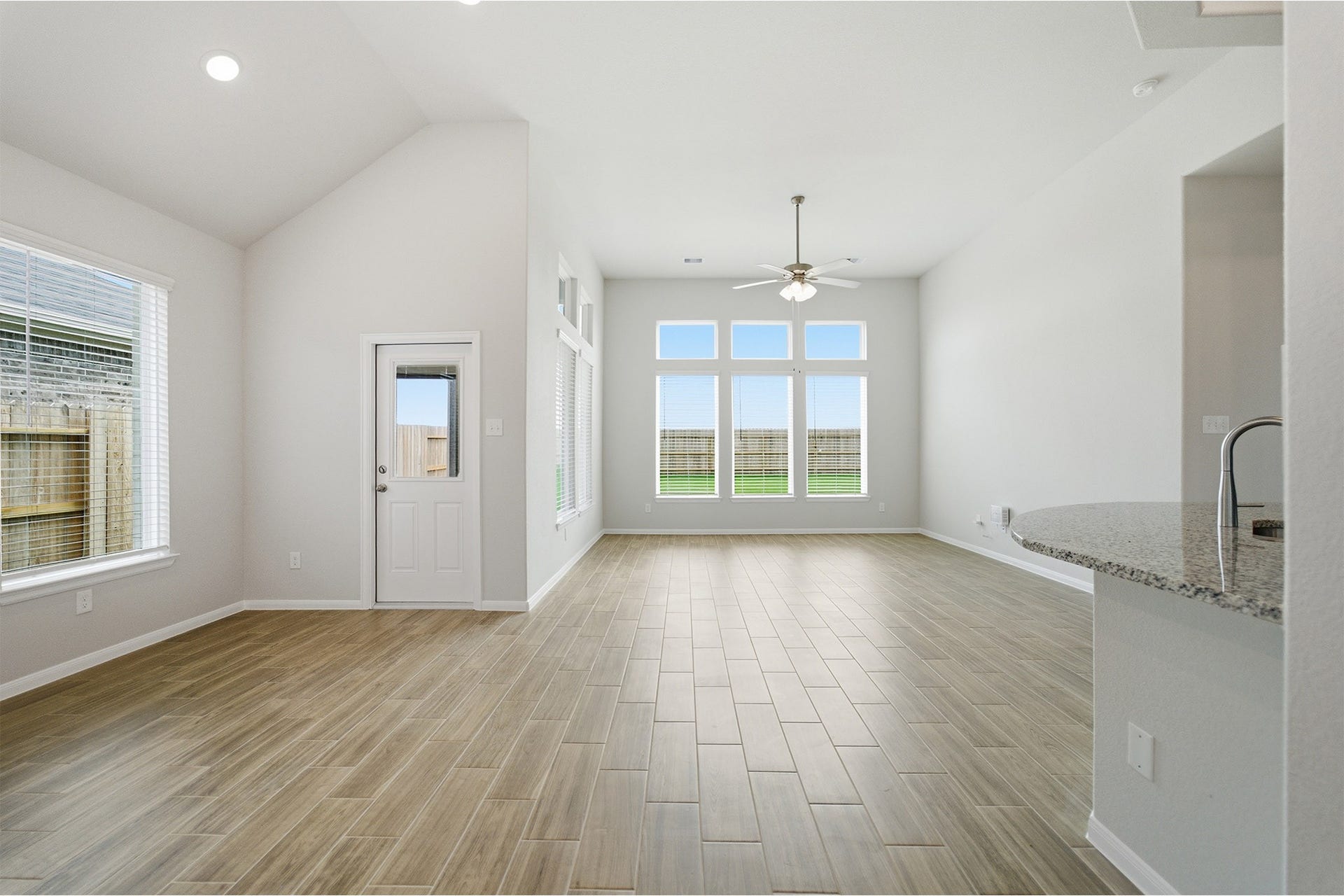 2726 Ruby Laurel Drive, Iowa Colony, TX 77583 2726 Ruby Laurel Drive, Iowa Colony, TX 77583