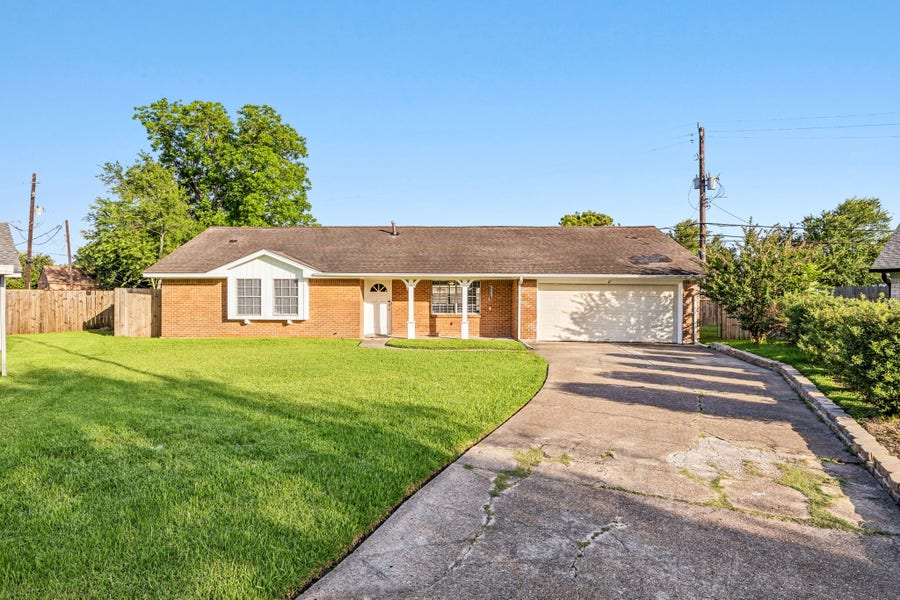 Property photo for 4502 Sage Circle, Baytown, TX