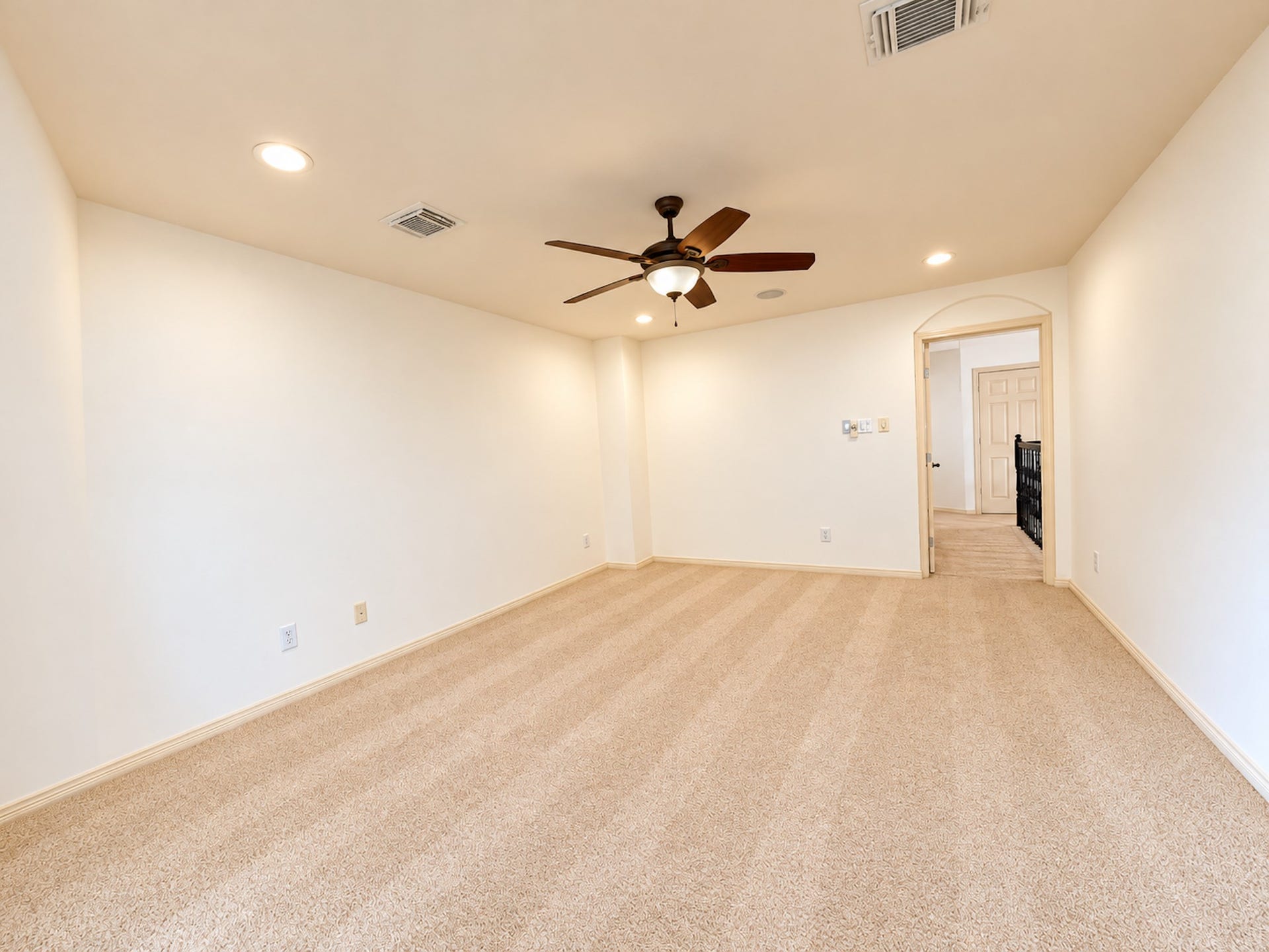 2514 Barcelona Way, League City, TX 77573 2514 Barcelona Way, League City, TX 77573