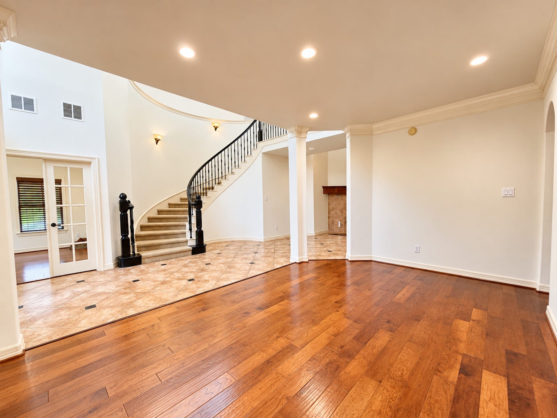 2514 Barcelona Way, League City, TX 77573 2514 Barcelona Way, League City, TX 77573