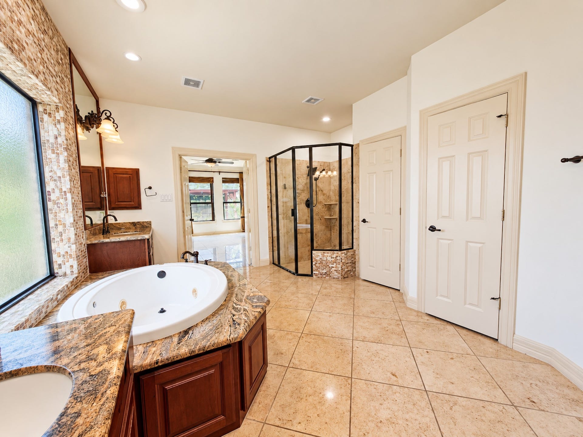 2514 Barcelona Way, League City, TX 77573 2514 Barcelona Way, League City, TX 77573