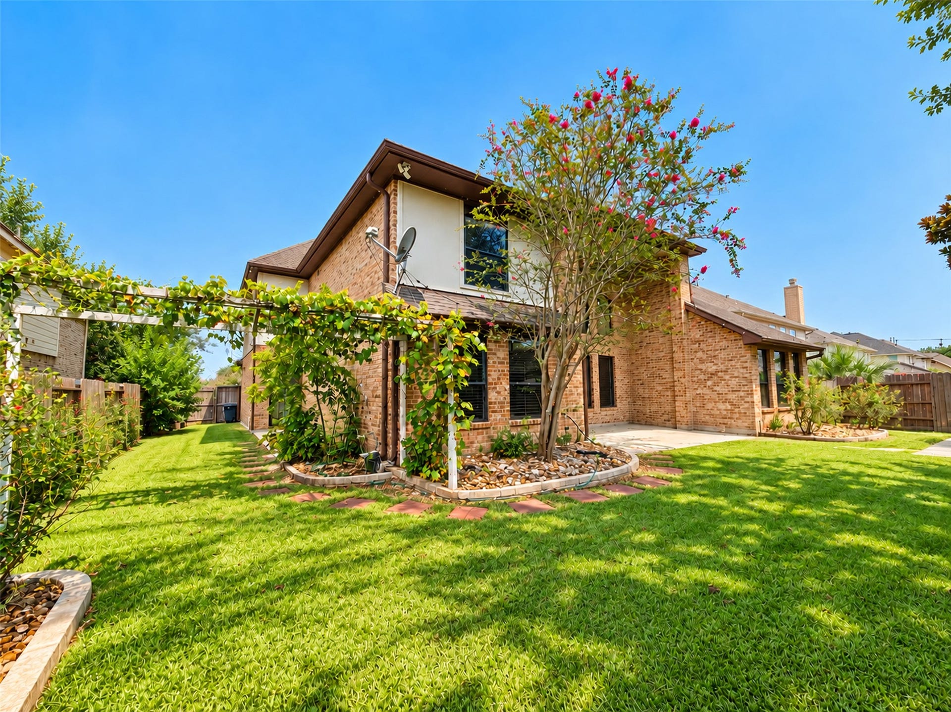 2514 Barcelona Way, League City, TX 77573 2514 Barcelona Way, League City, TX 77573