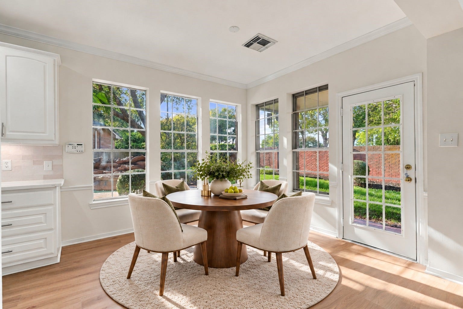 1931 Auburn Trail, Sugar Land, TX 77479 Virtually staged breakfast area.
